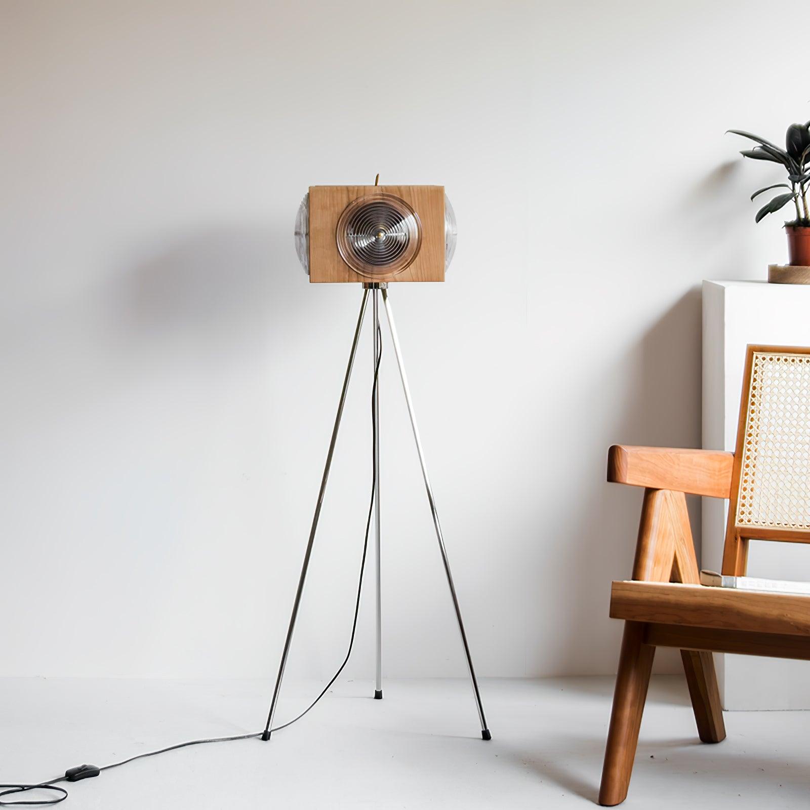 Vesoren Tripod Wood Floor Lamp - Blowlighting