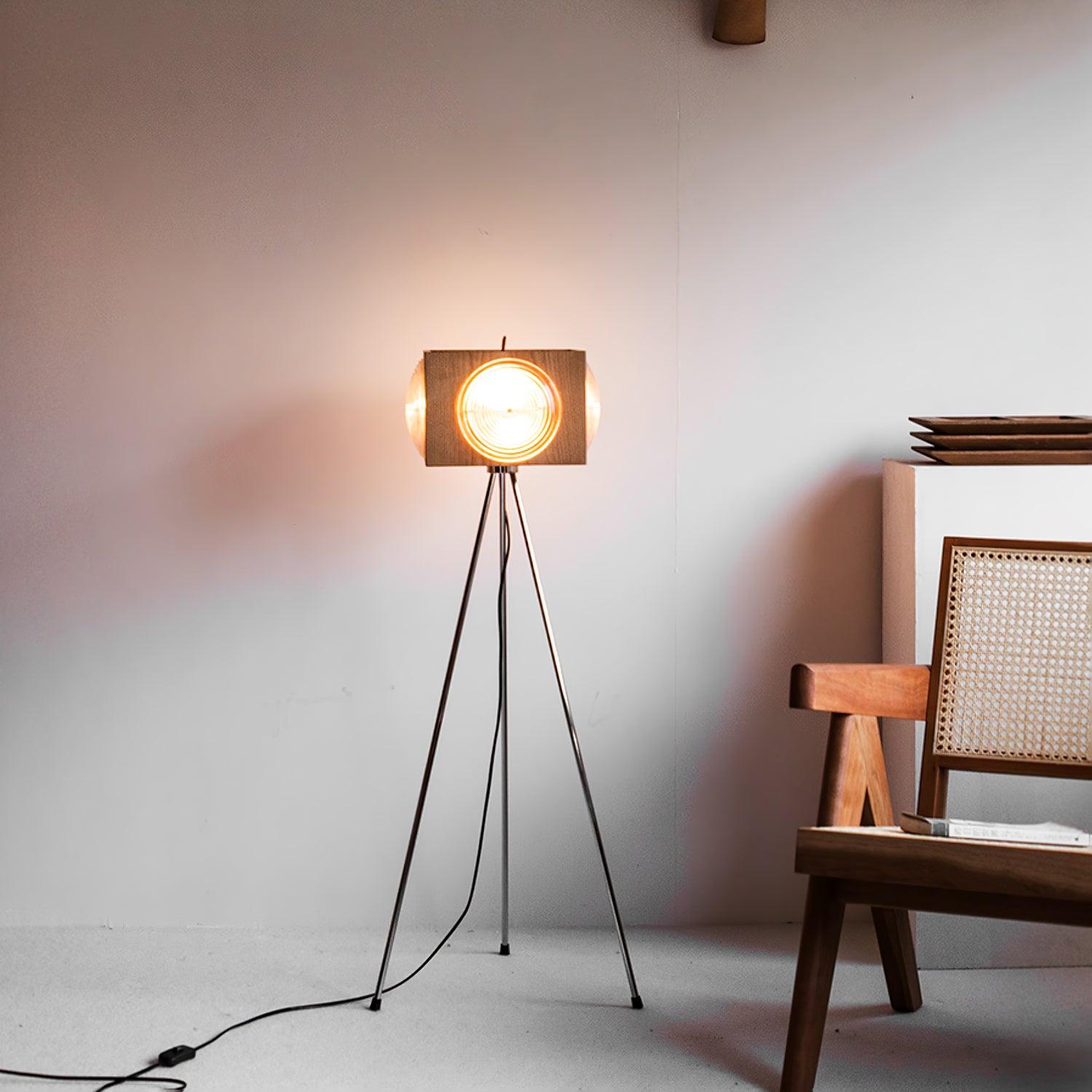 Vesoren Tripod Wood Floor Lamp - Blowlighting
