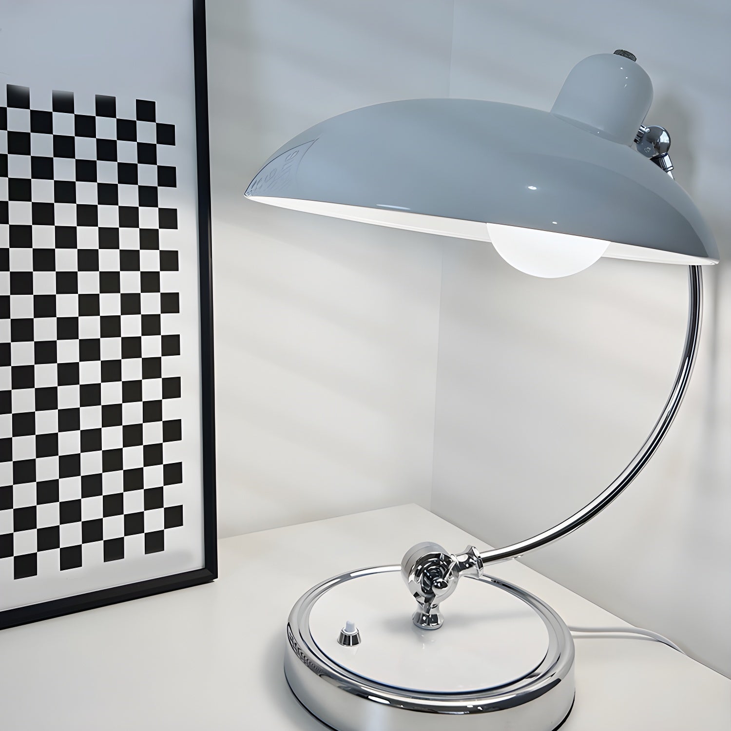 Retro Curve Desk Lamp - Blowlighting