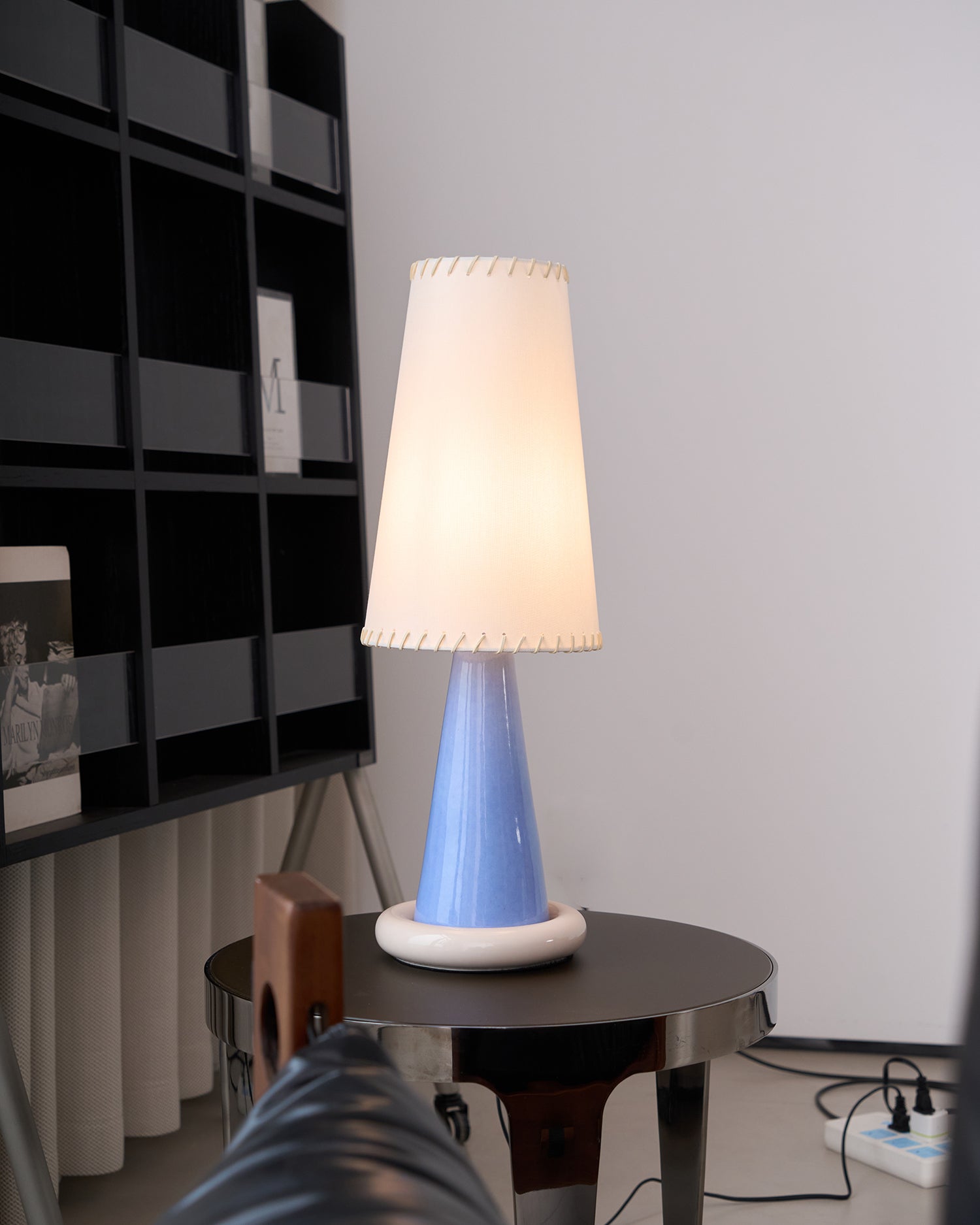 Ribbon Table Lamp - Blowlighting