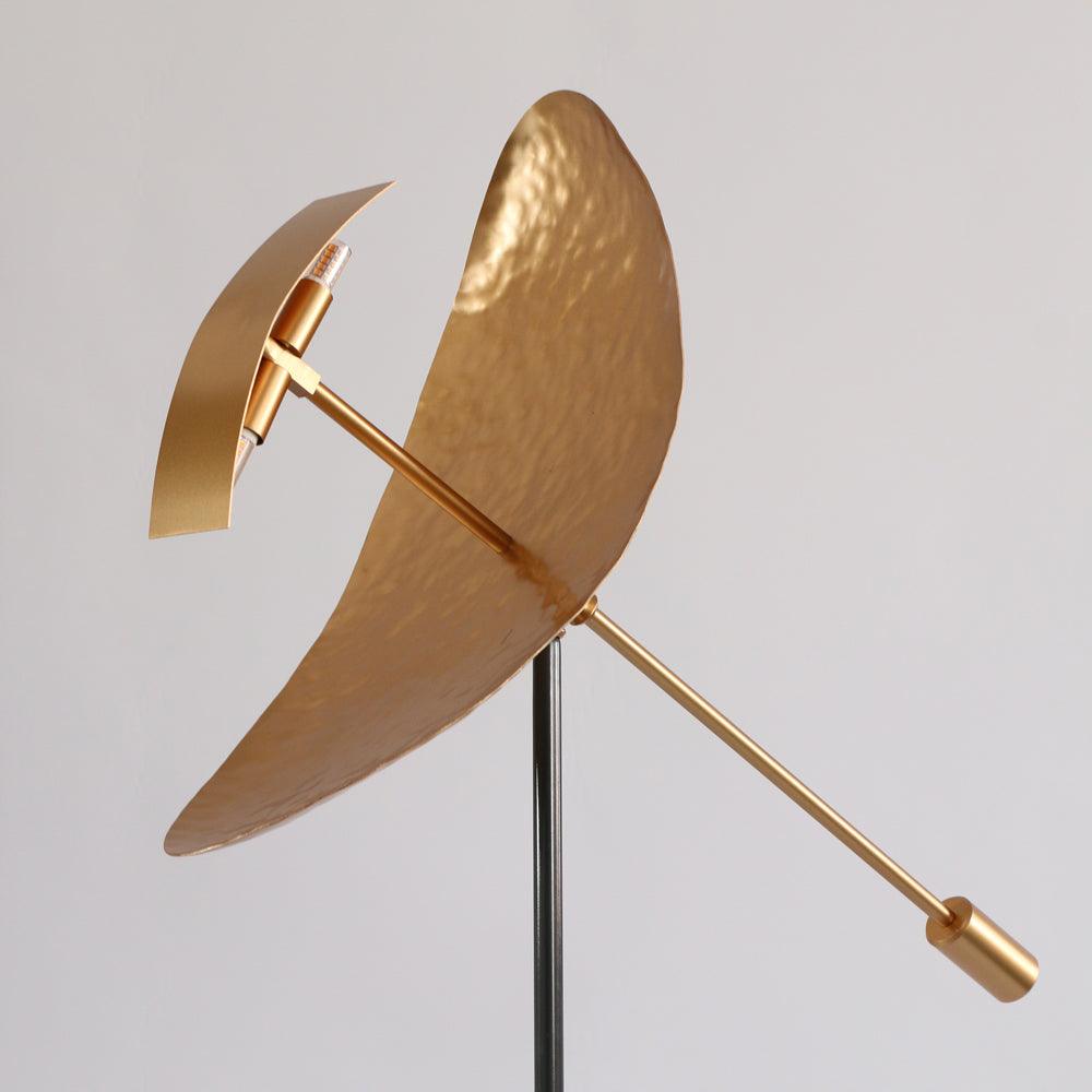 Aurelia Sculptural Metal Floor Lamp - Blowlighting