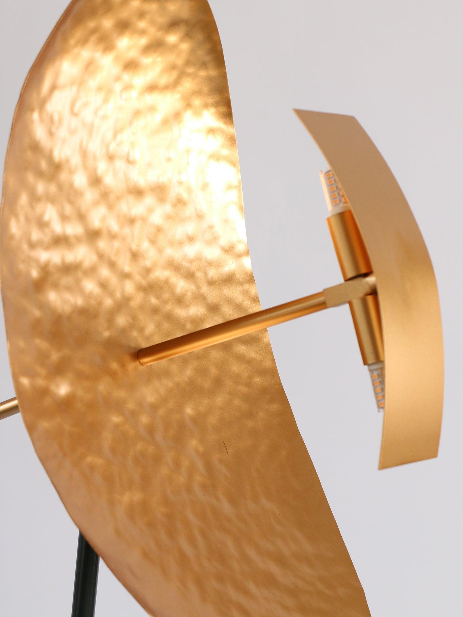 Aurelia Sculptural Metal Floor Lamp - Blowlighting