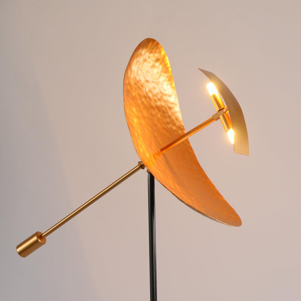 Aurelia Sculptural Metal Floor Lamp - Blowlighting