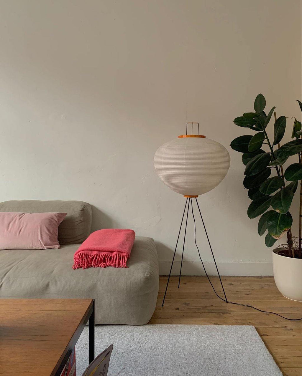 Rice Paper Floor Lamp - Blowlighting