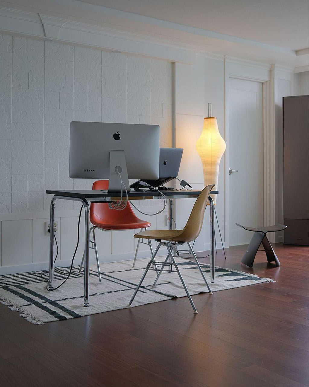 Rice Paper Floor Lamp - Blowlighting