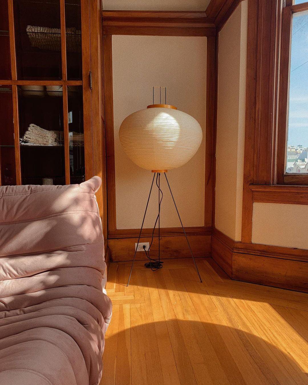 Rice Paper Floor Lamp - Blowlighting