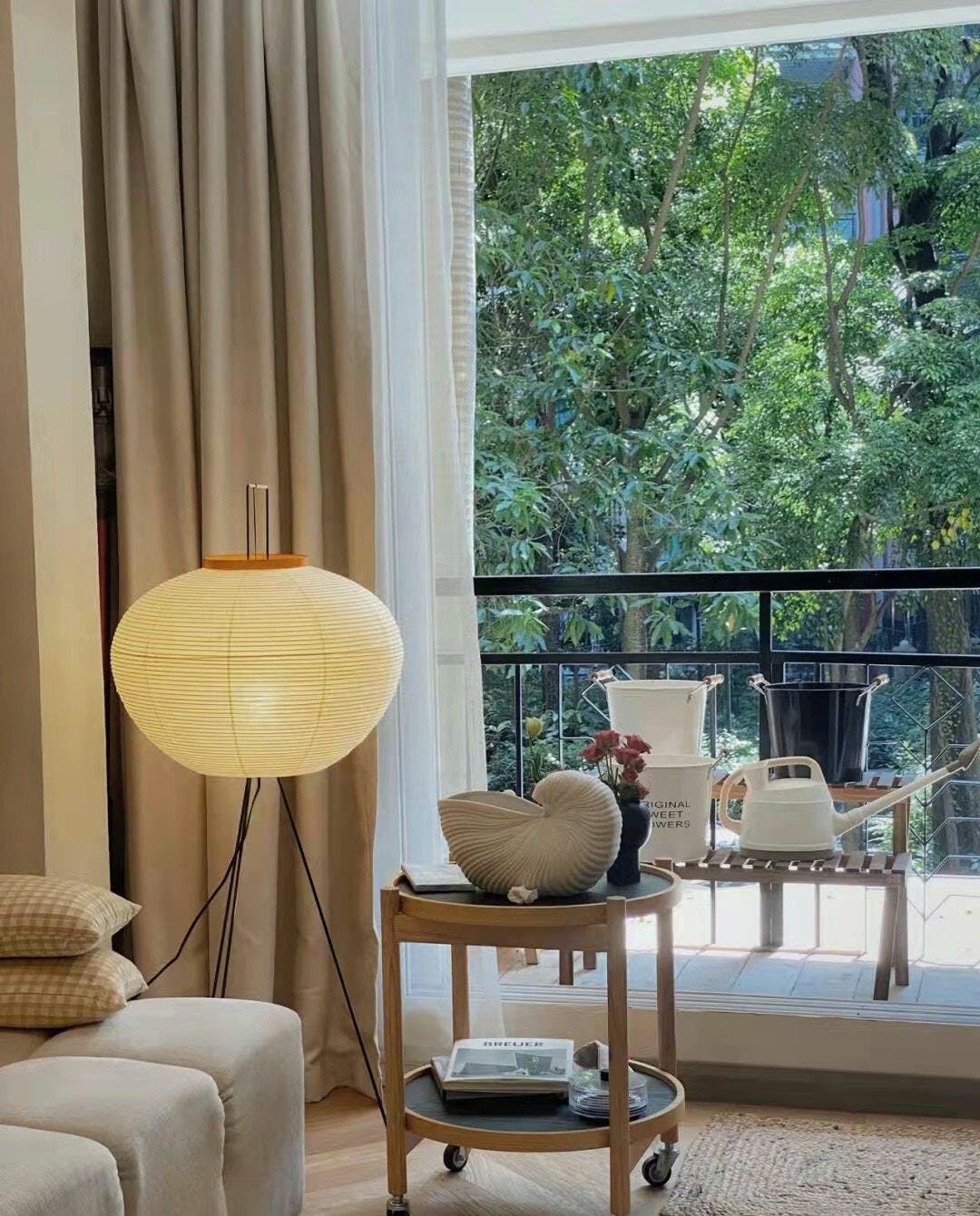 Rice Paper Floor Lamp - Blowlighting