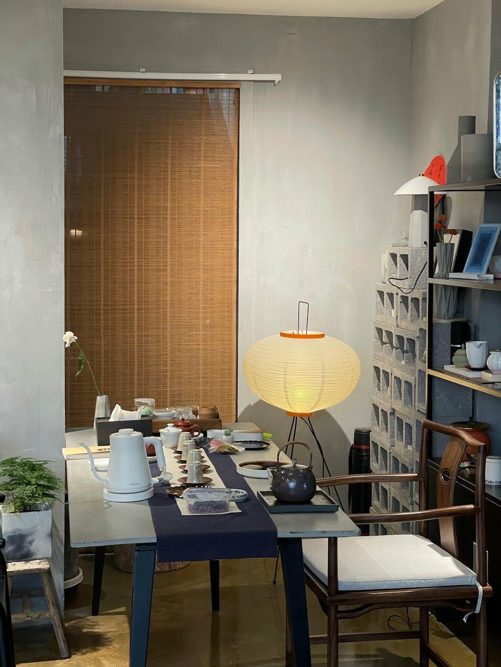 Rice Paper Floor Lamp - Blowlighting