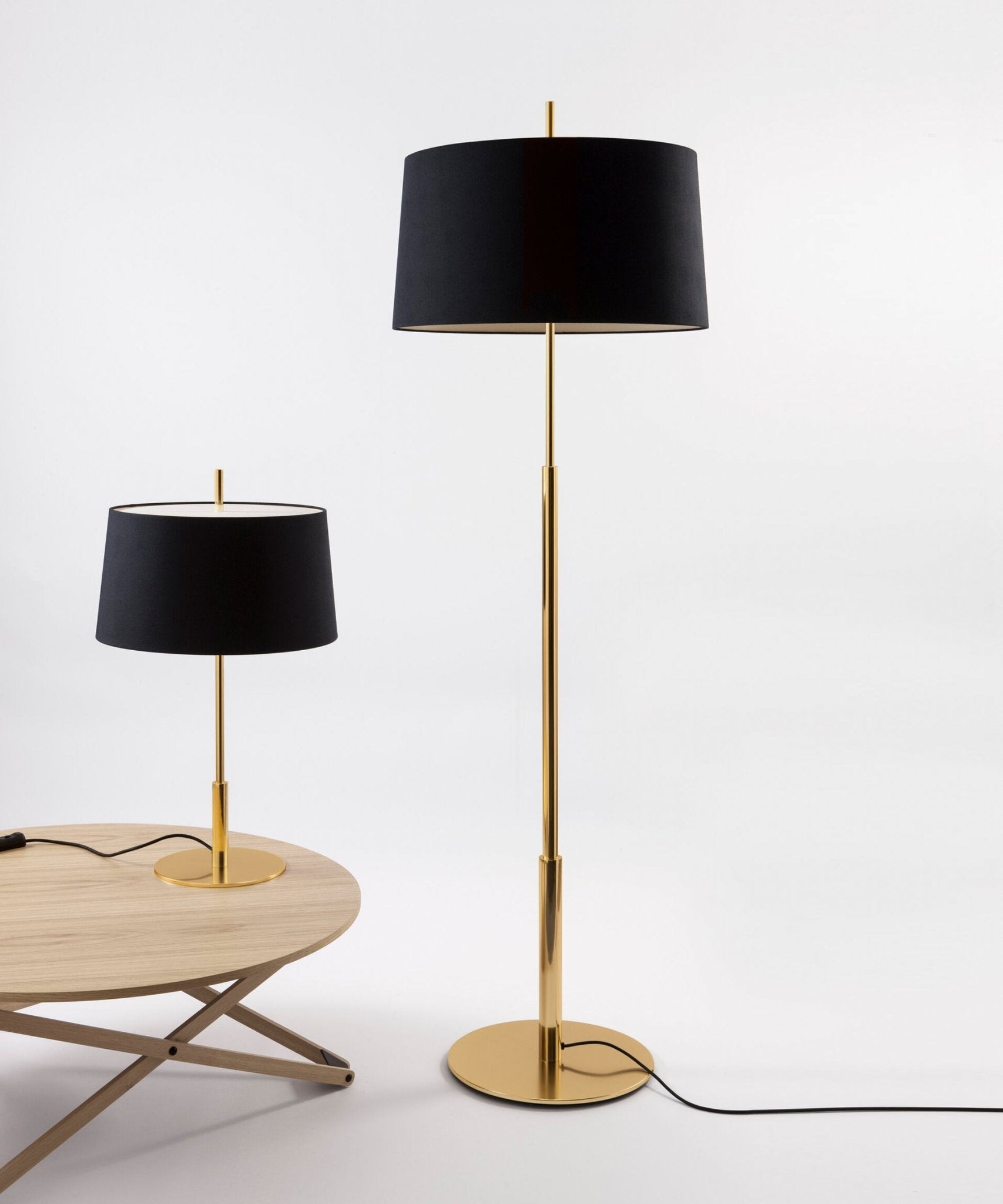 Brooks Minimalist Metal Floor Lamp - Blowlighting
