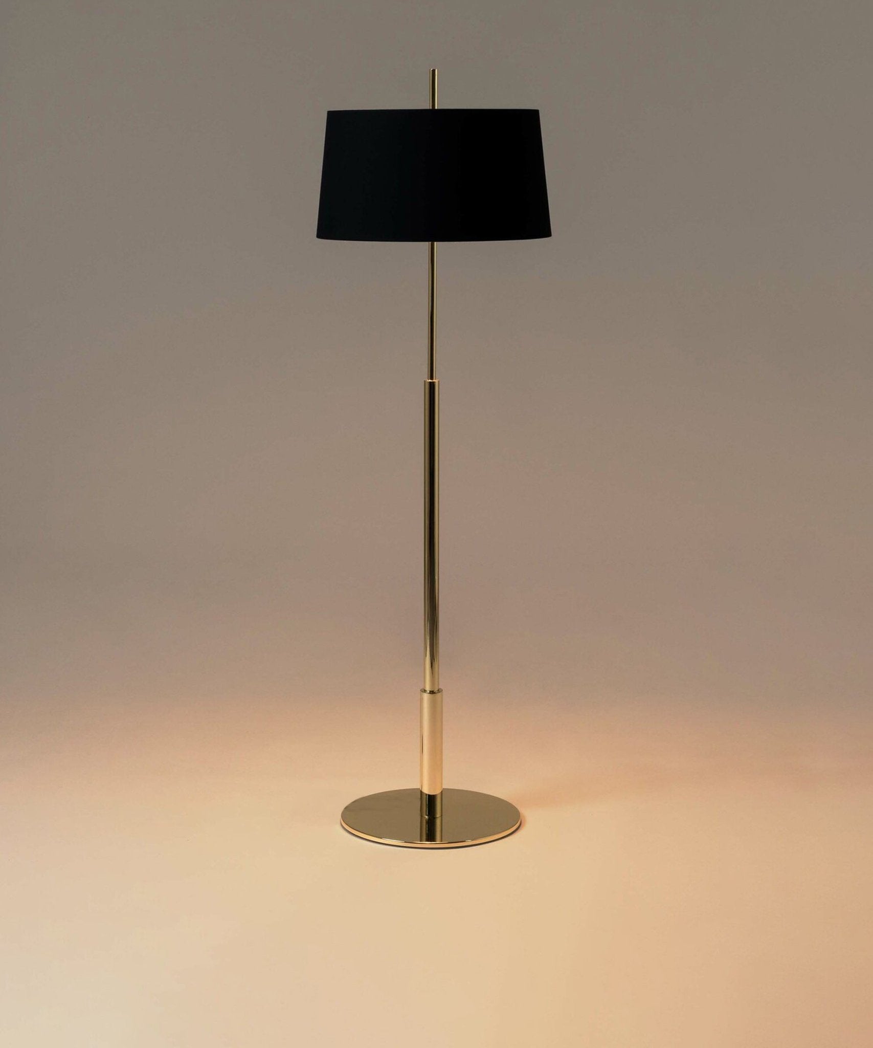 Brooks Minimalist Metal Floor Lamp - Blowlighting