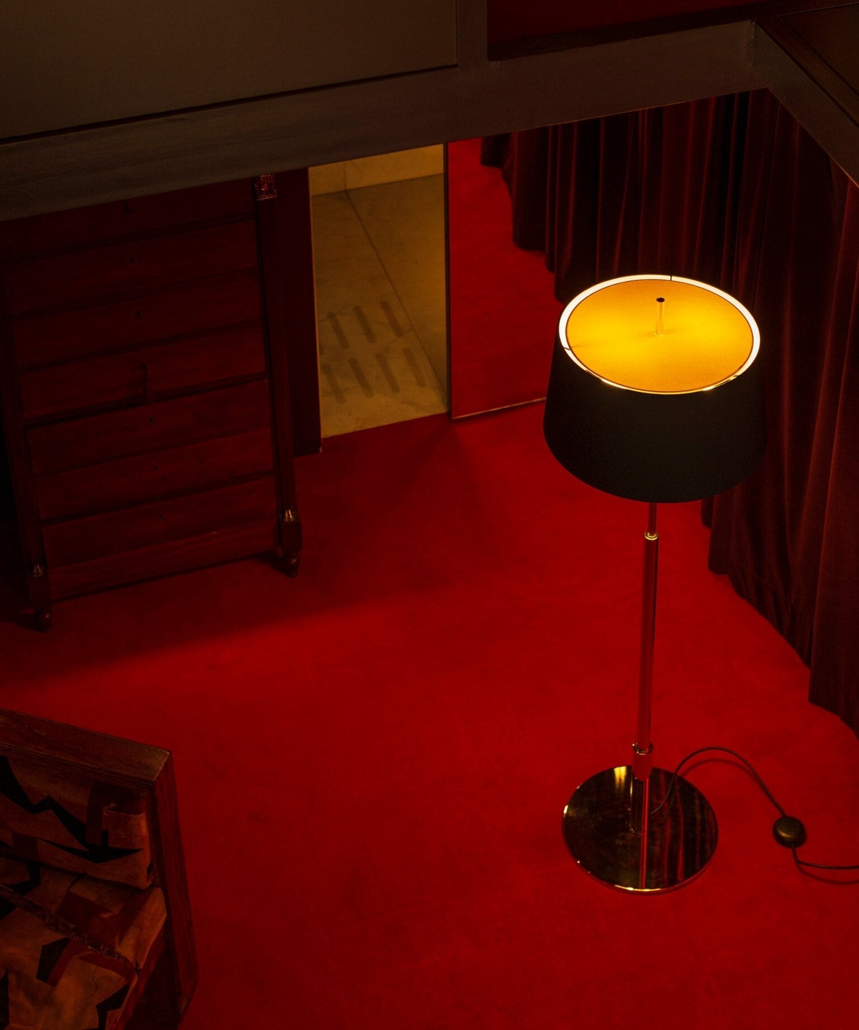 Brooks Minimalist Metal Floor Lamp - Blowlighting