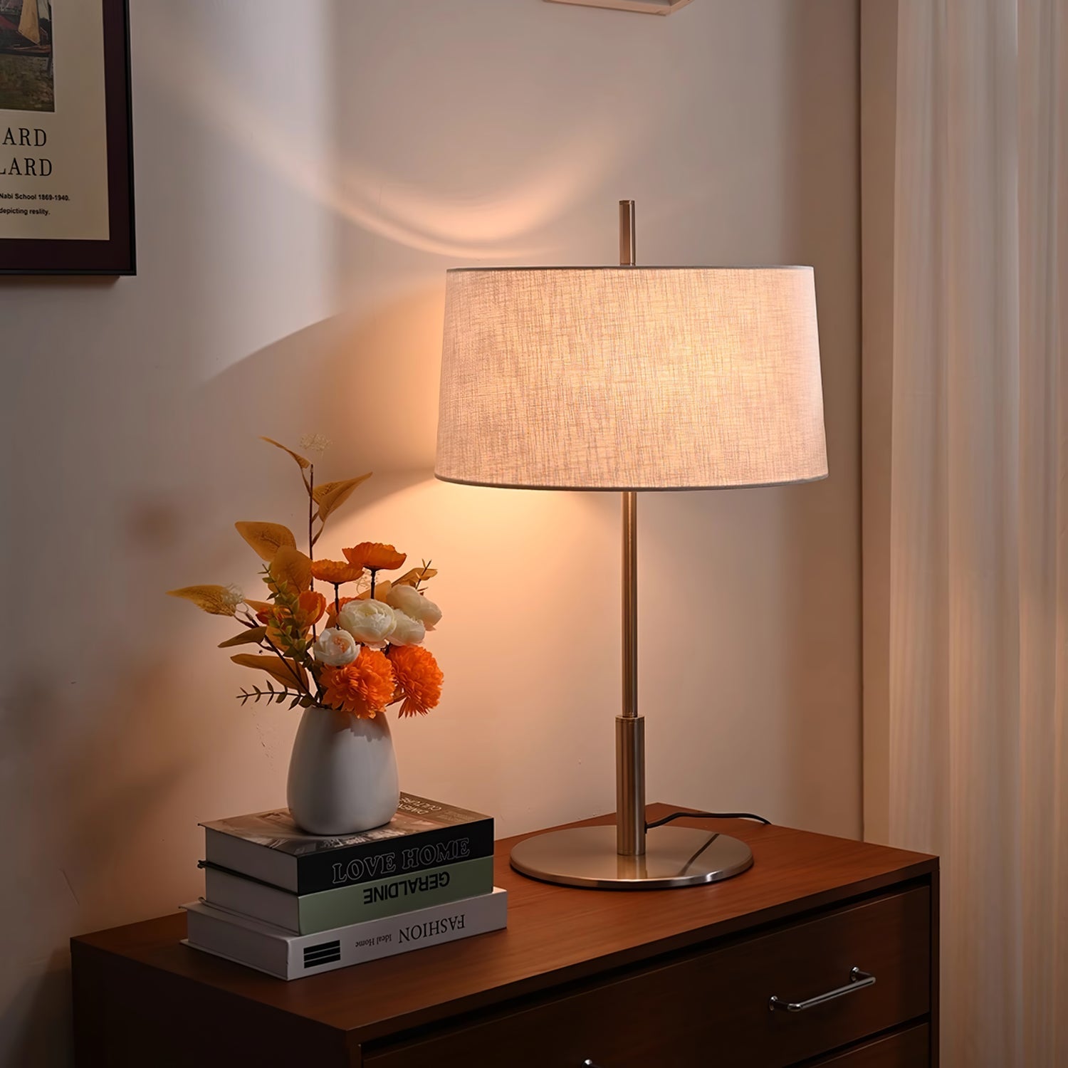Silasn Minimalist Metal Table Lamp - Blowlighting