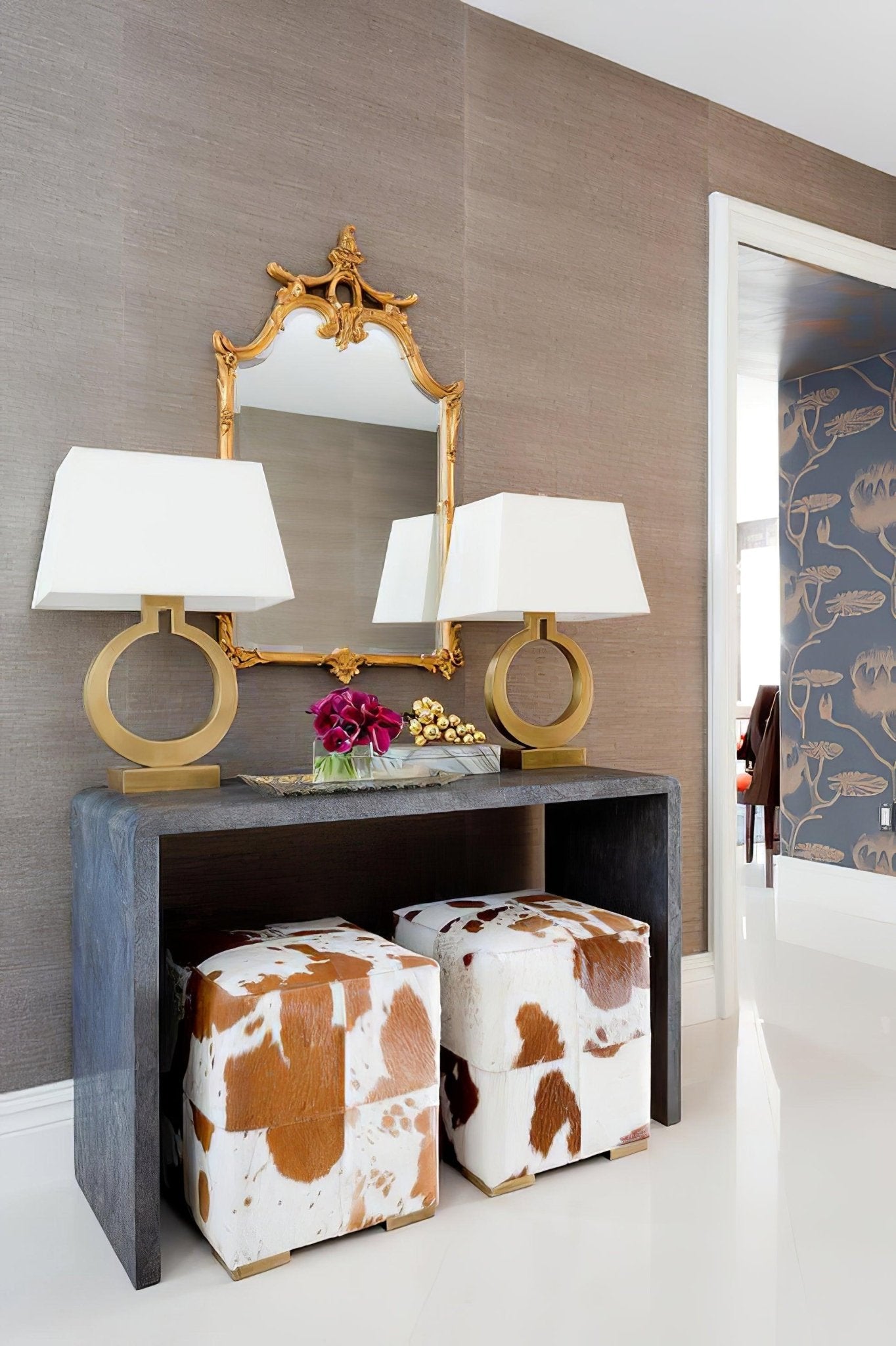 Ring Form Table Lamp - Blowlighting