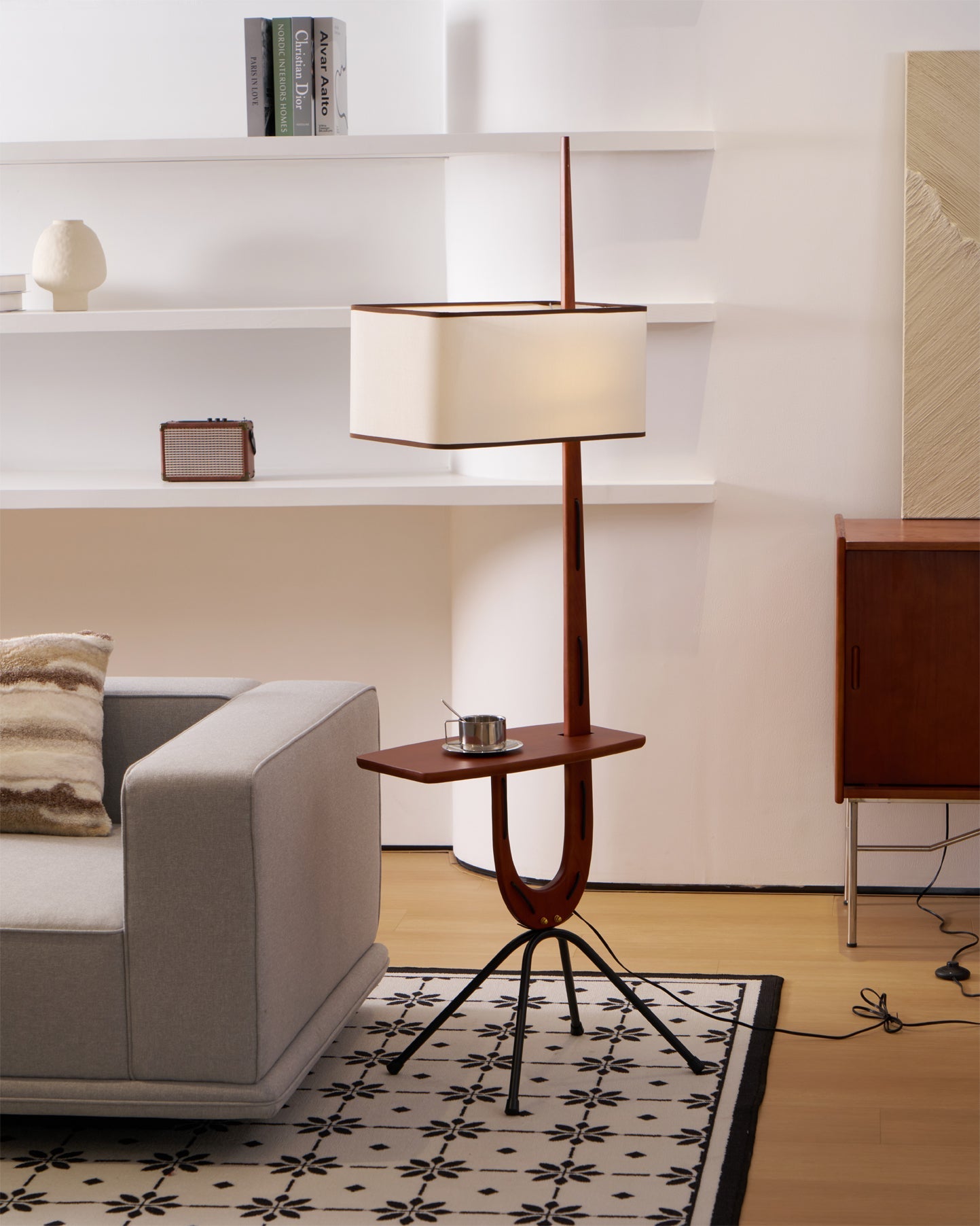Vemara Mid Century Wood Floor Lamp - Blowlighting