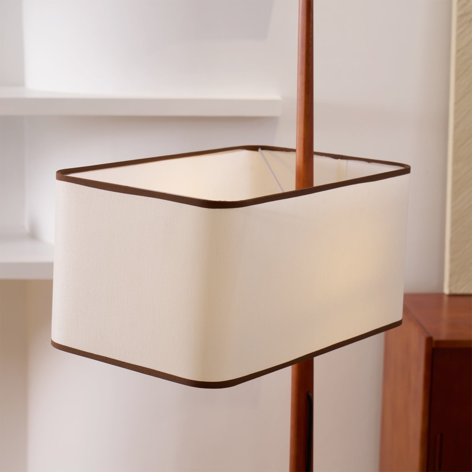 Vemara Mid Century Wood Floor Lamp - Blowlighting