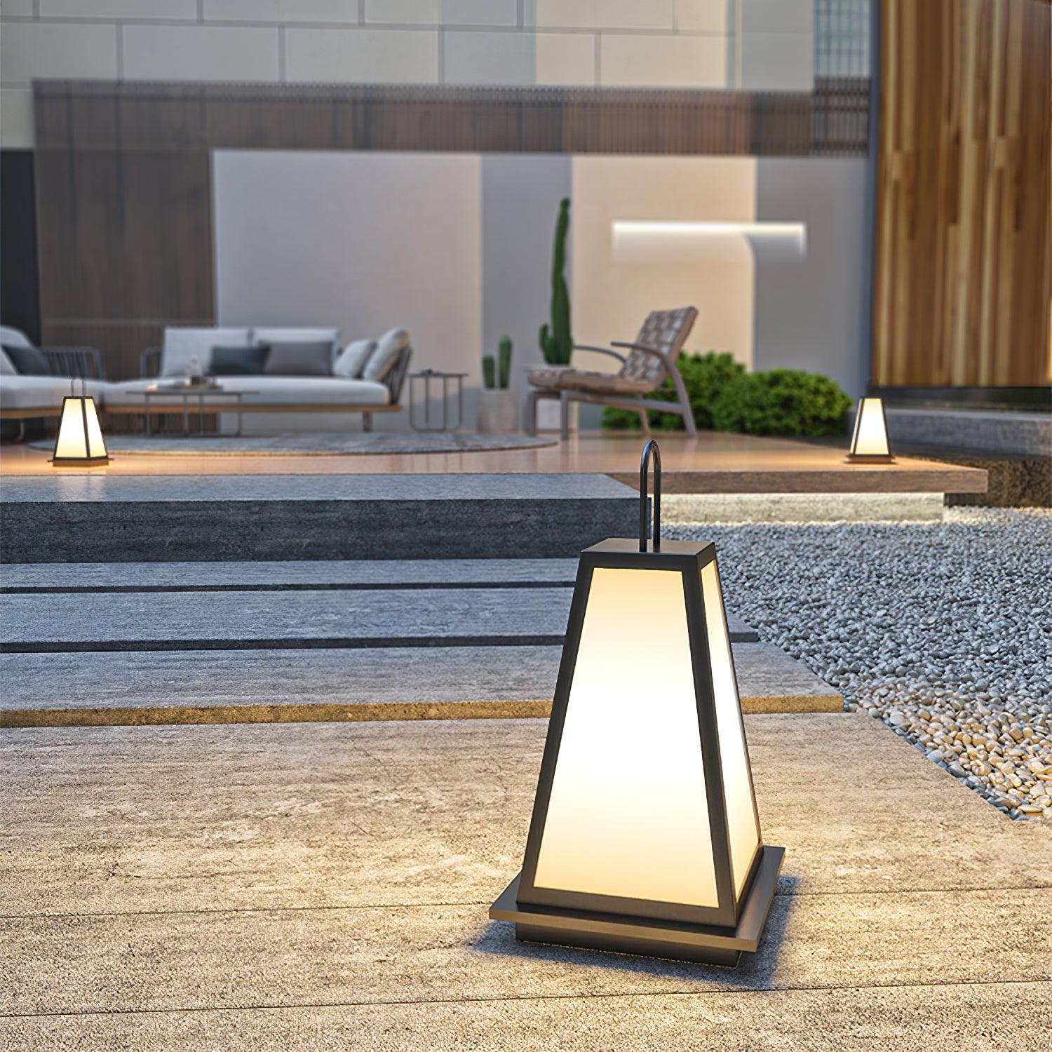 Roam Lantern Garden Outdoor Lamp - Blowlighting