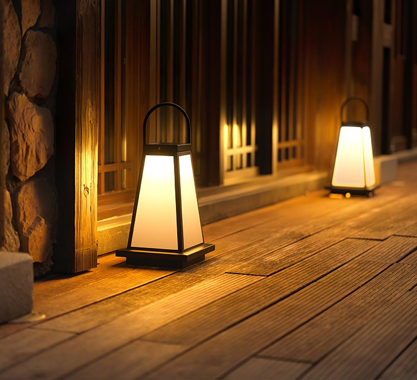 Roam Lantern Garden Outdoor Lamp - Blowlighting