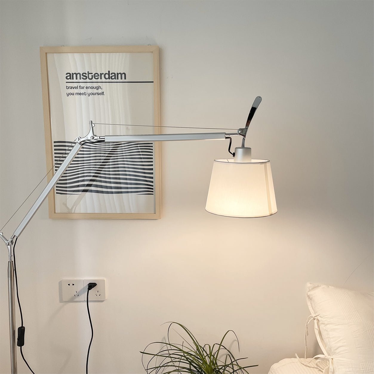 Rocker Modern Floor Lamp - Blowlighting