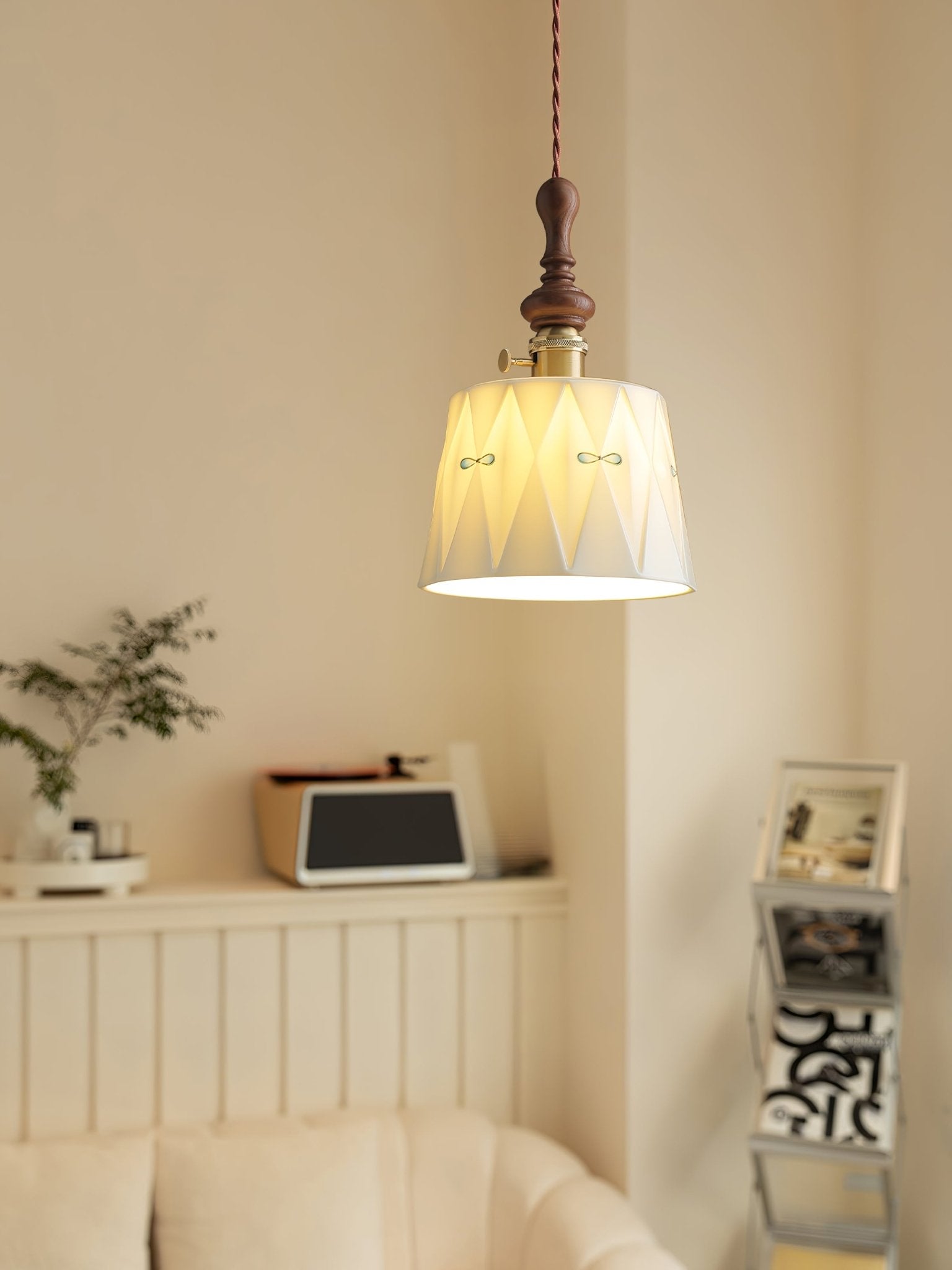 Roselind Ceramic Pendant Light - Blowlighting