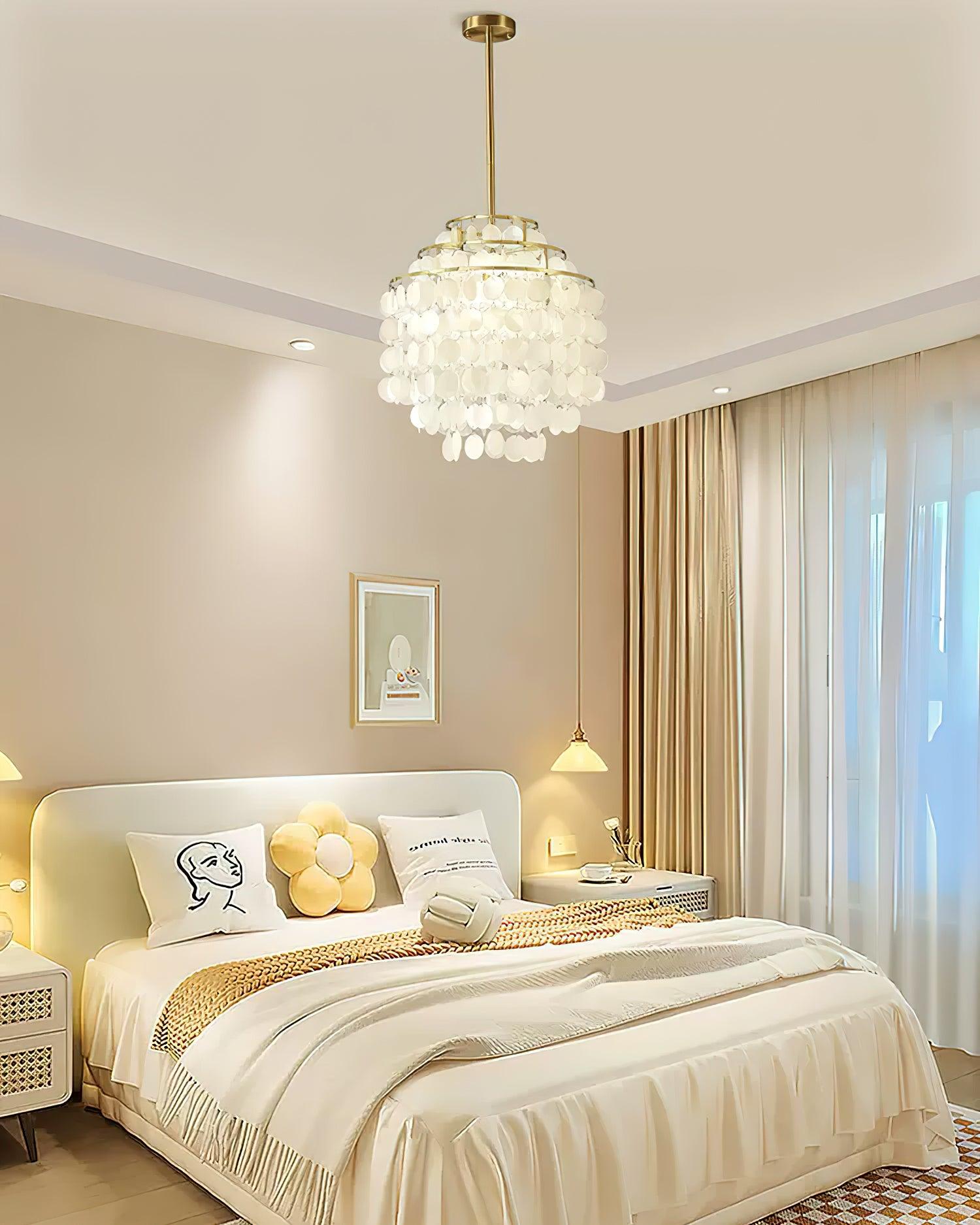 Round Shell Chandelier B - Blowlighting