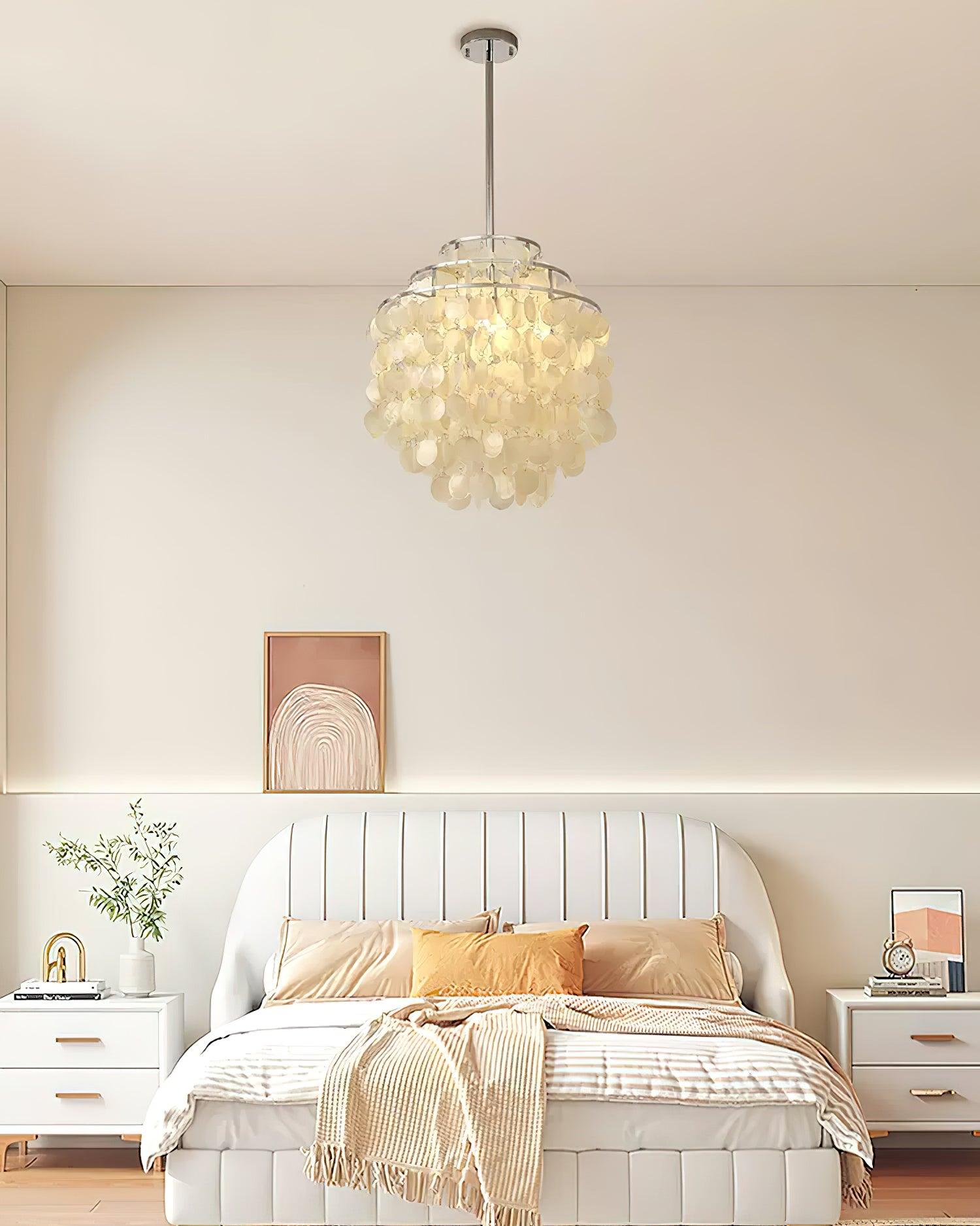 Round Shell Chandelier B - Blowlighting
