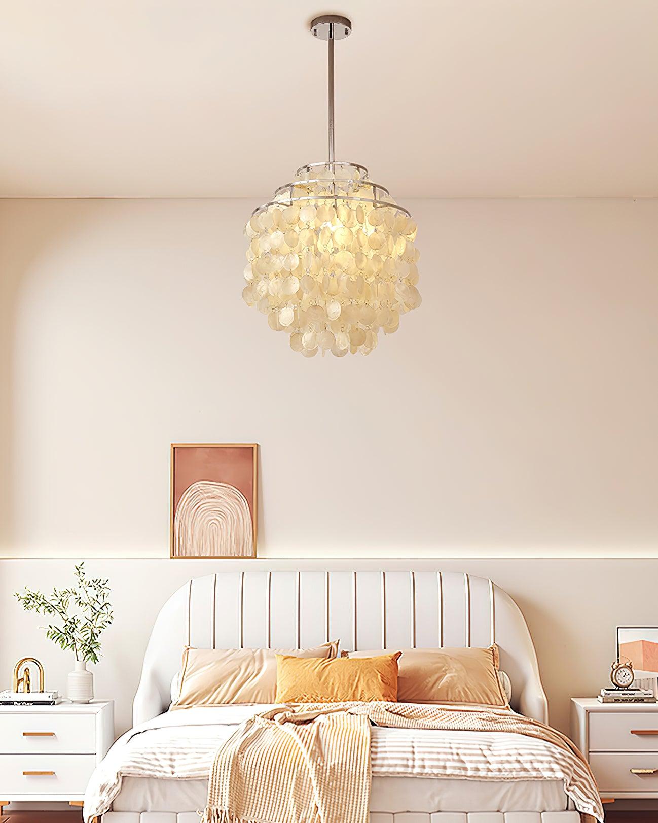 Round Shell Chandelier B - Blowlighting