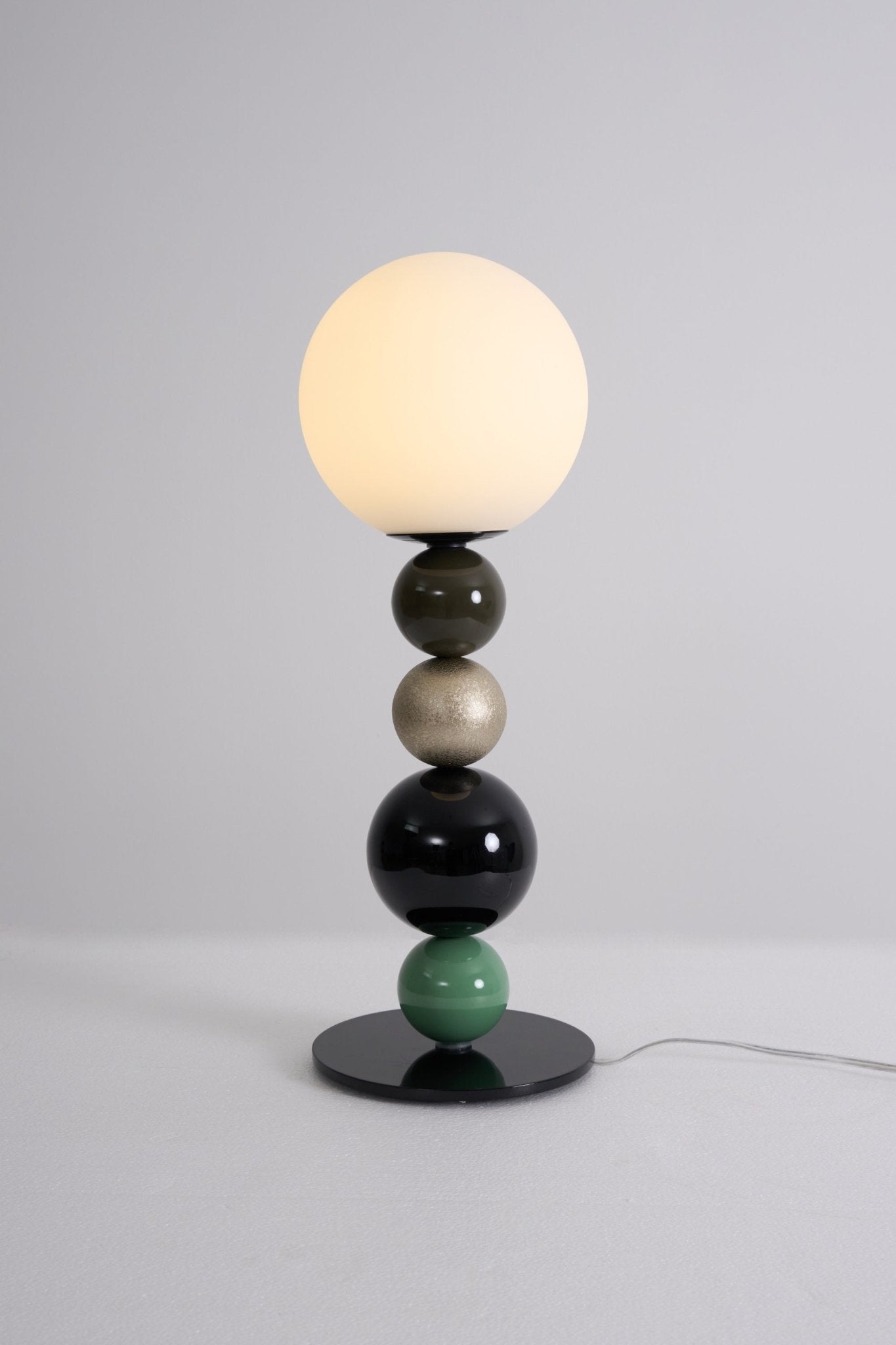 Round Balls Stacking Table Lamp - Blowlighting