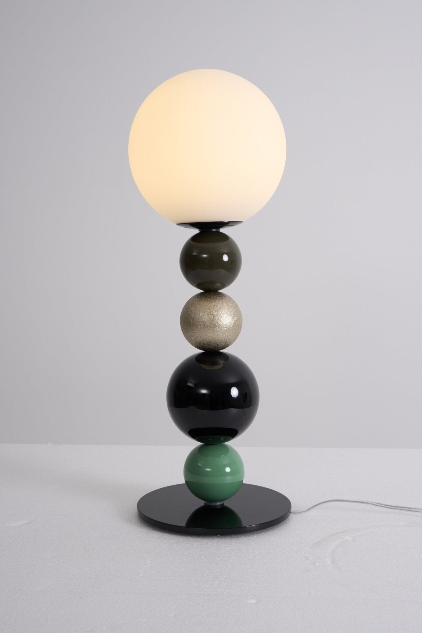 Round Balls Stacking Table Lamp - Blowlighting