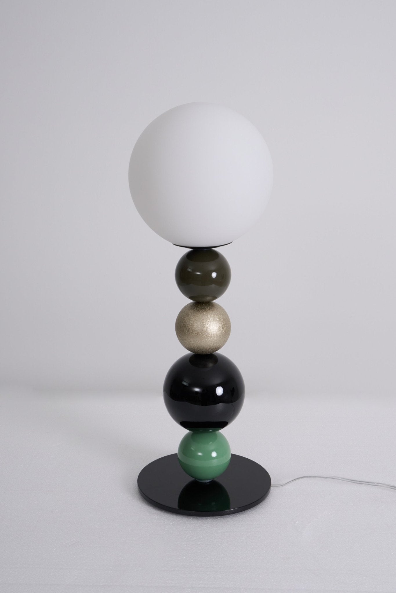 Round Balls Stacking Table Lamp - Blowlighting