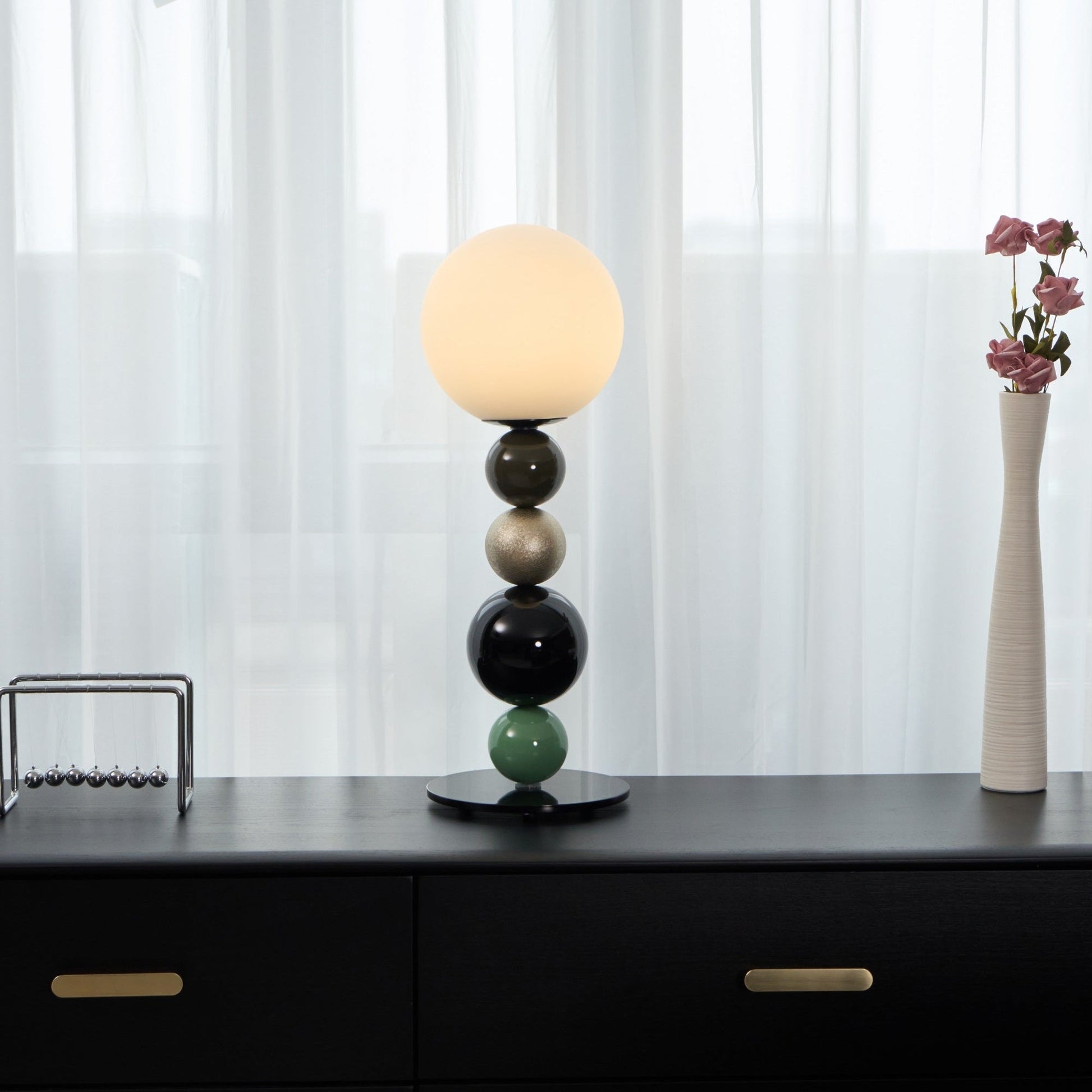 Round Balls Stacking Table Lamp - Blowlighting