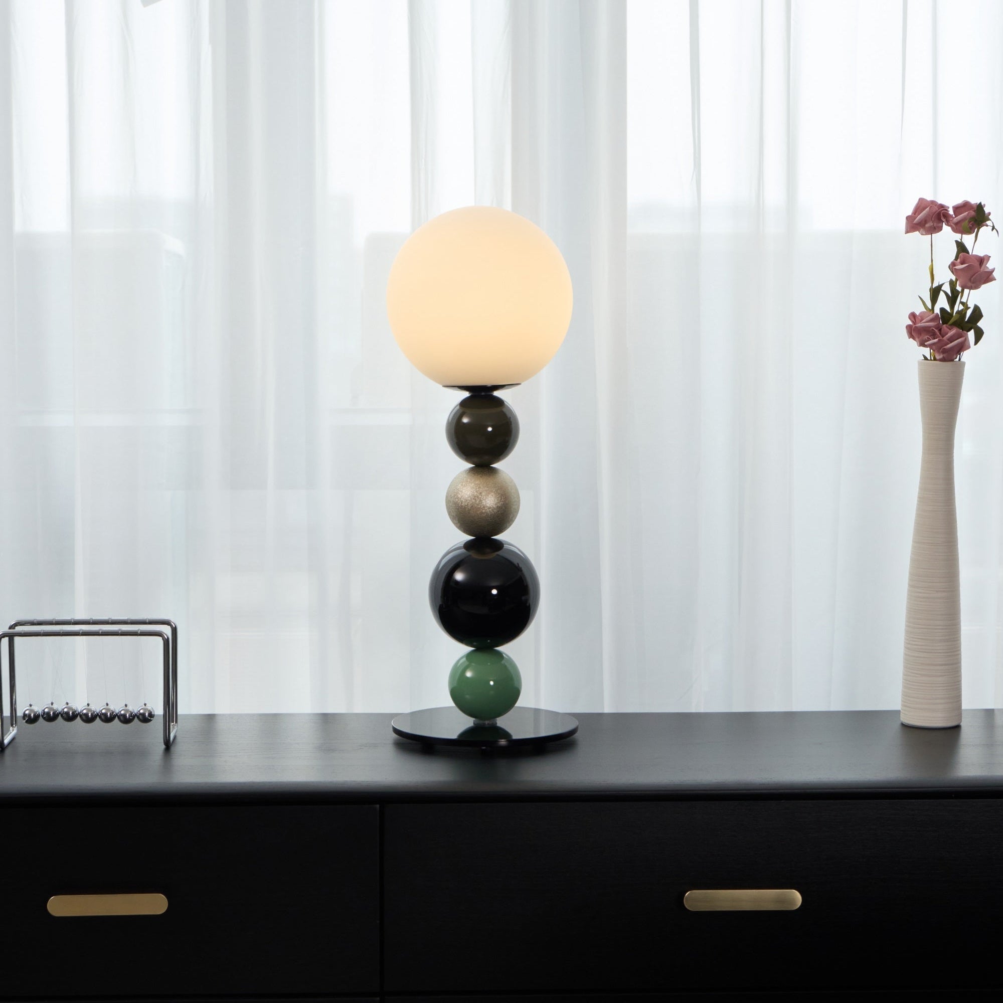 Round Balls Stacking Table Lamp - Blowlighting