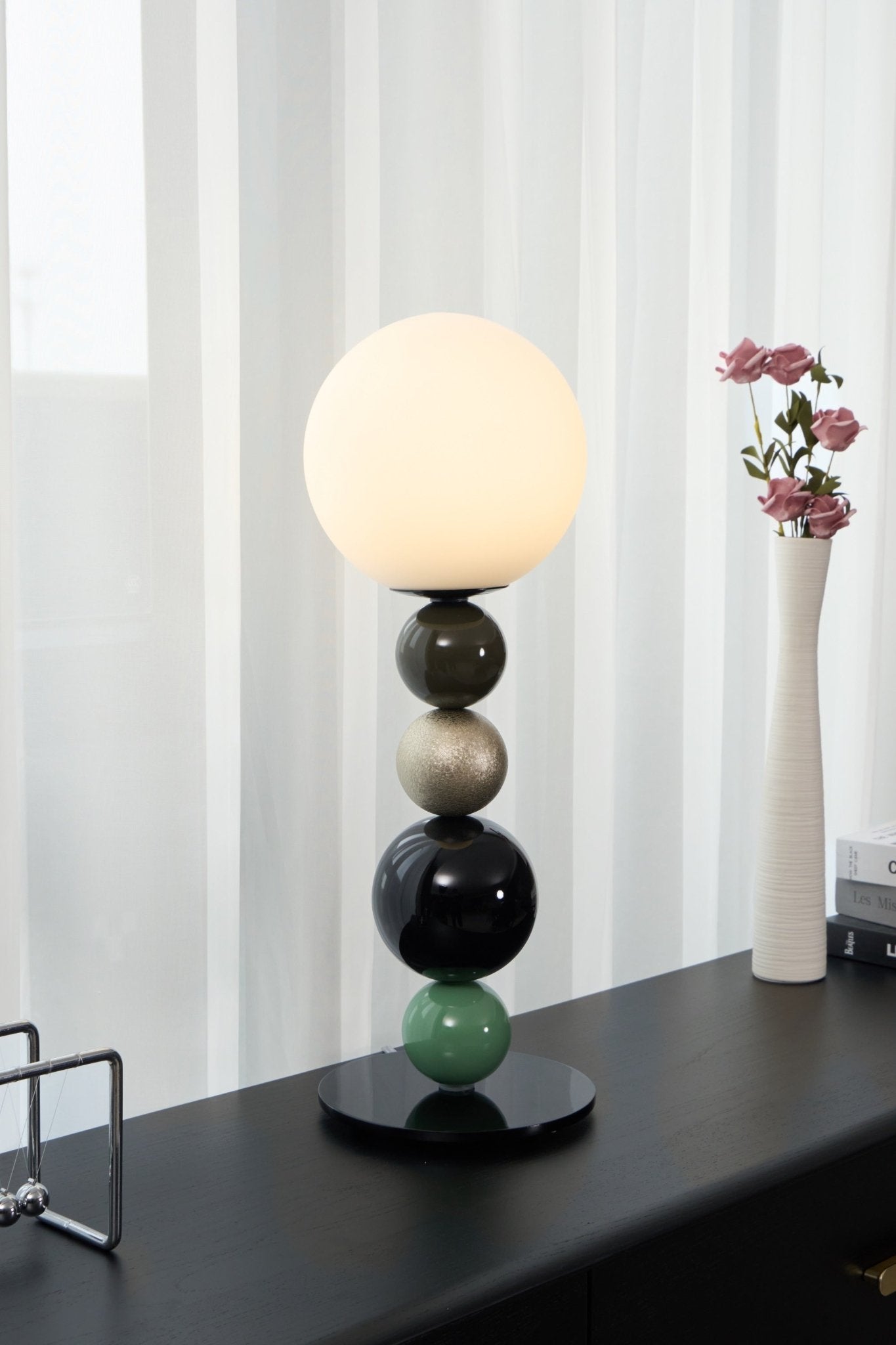 Round Balls Stacking Table Lamp - Blowlighting