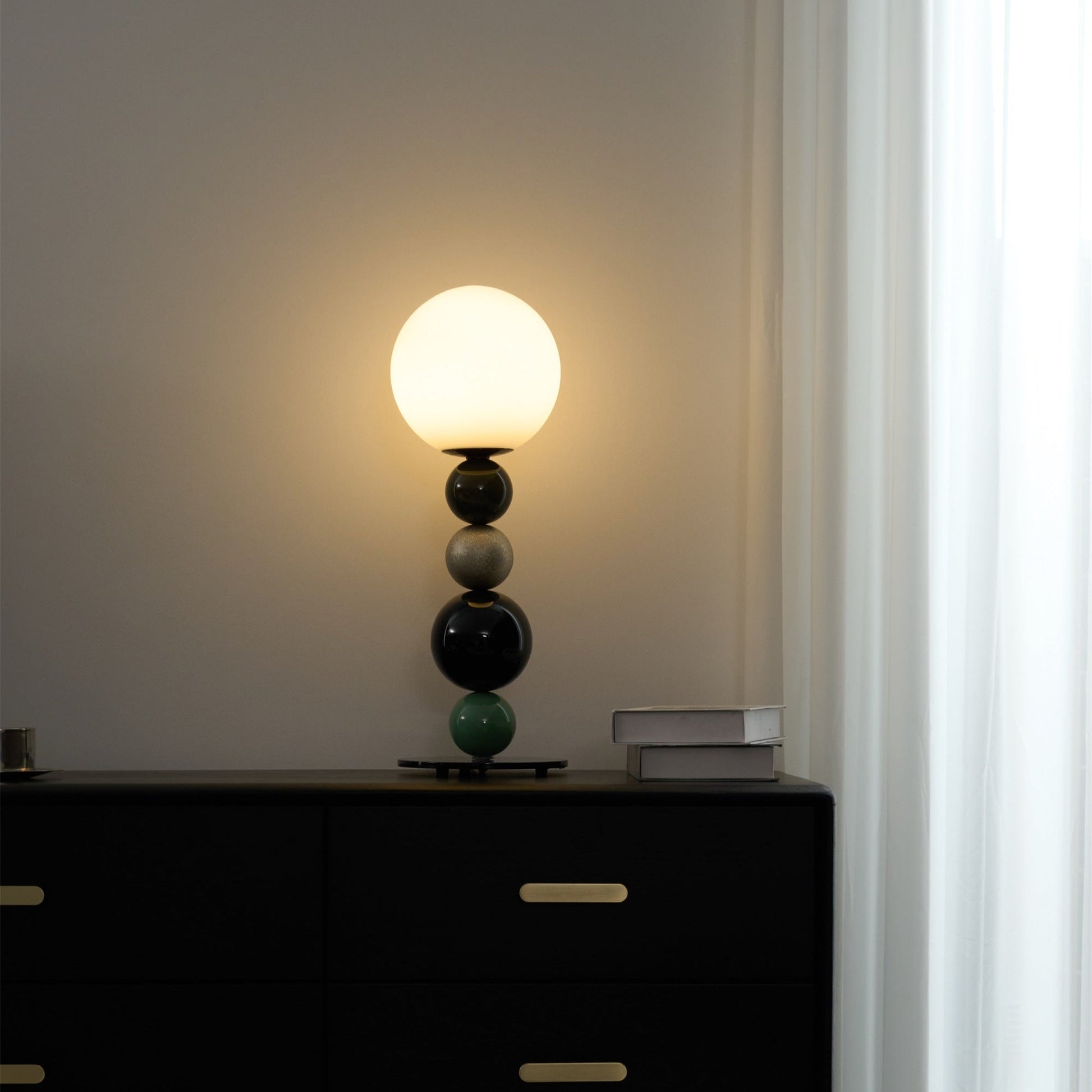 Round Balls Stacking Table Lamp - Blowlighting