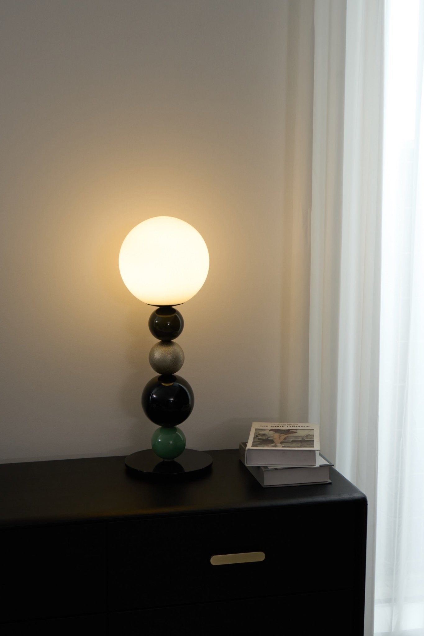 Round Balls Stacking Table Lamp - Blowlighting