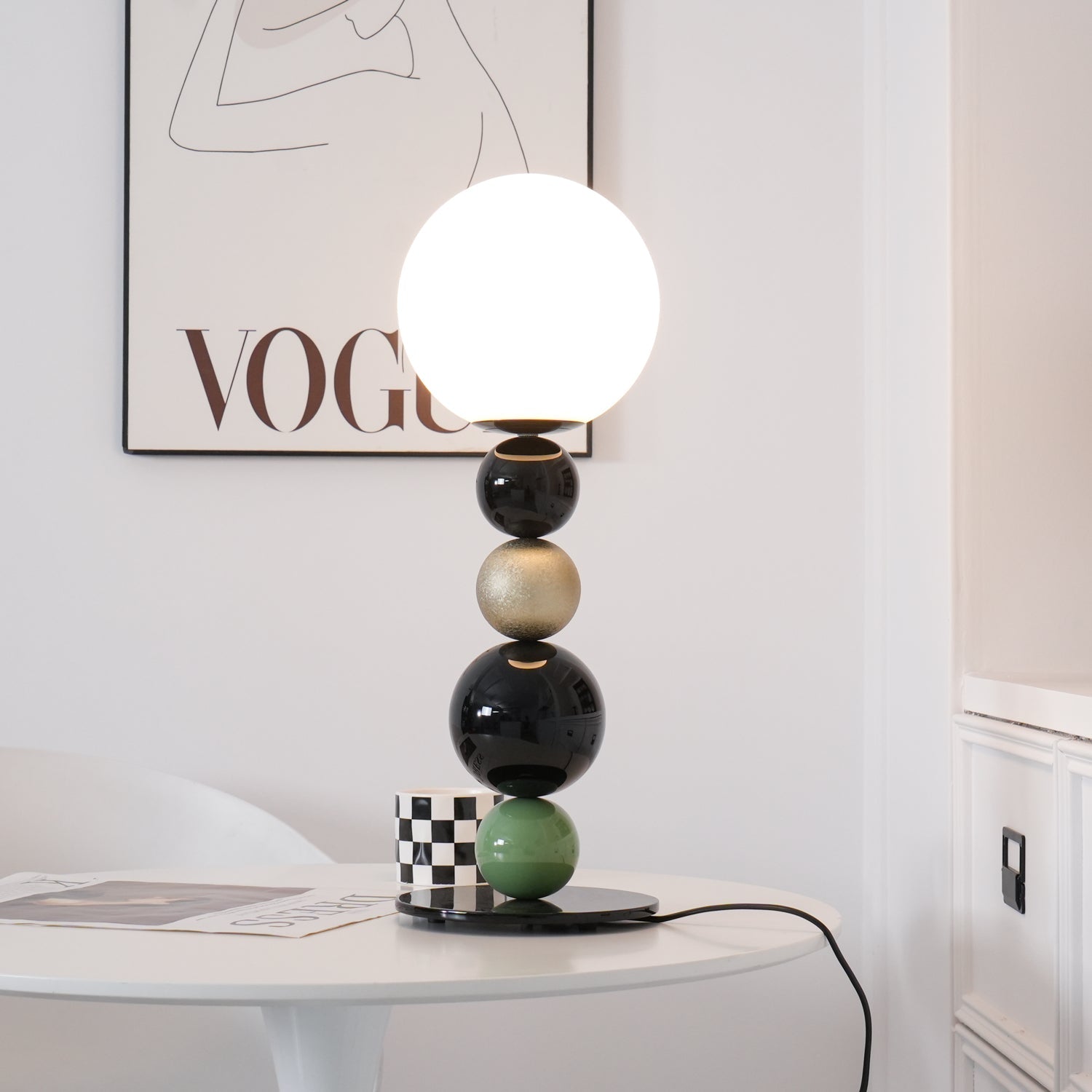 Round Balls Stacking Table Lamp - Blowlighting