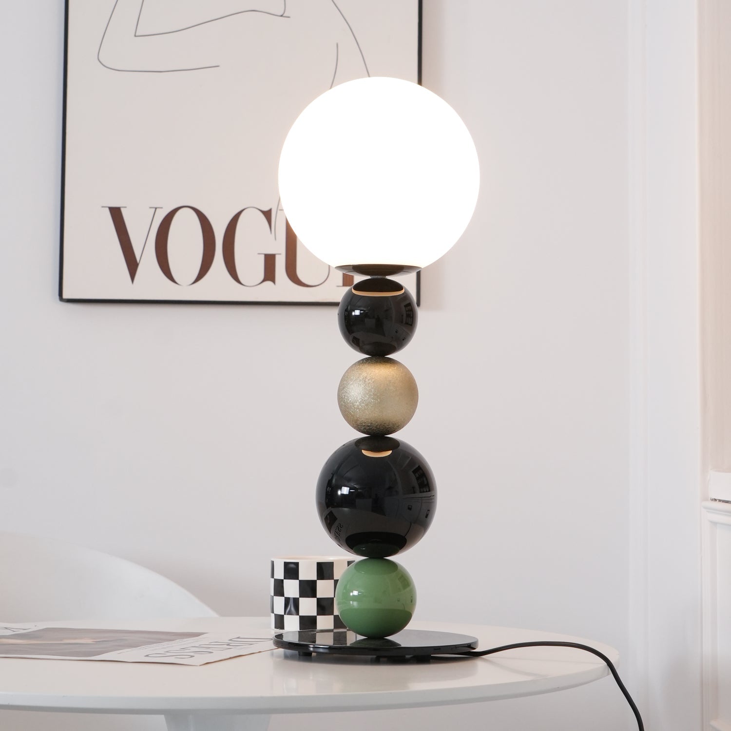 Round Balls Stacking Table Lamp - Blowlighting