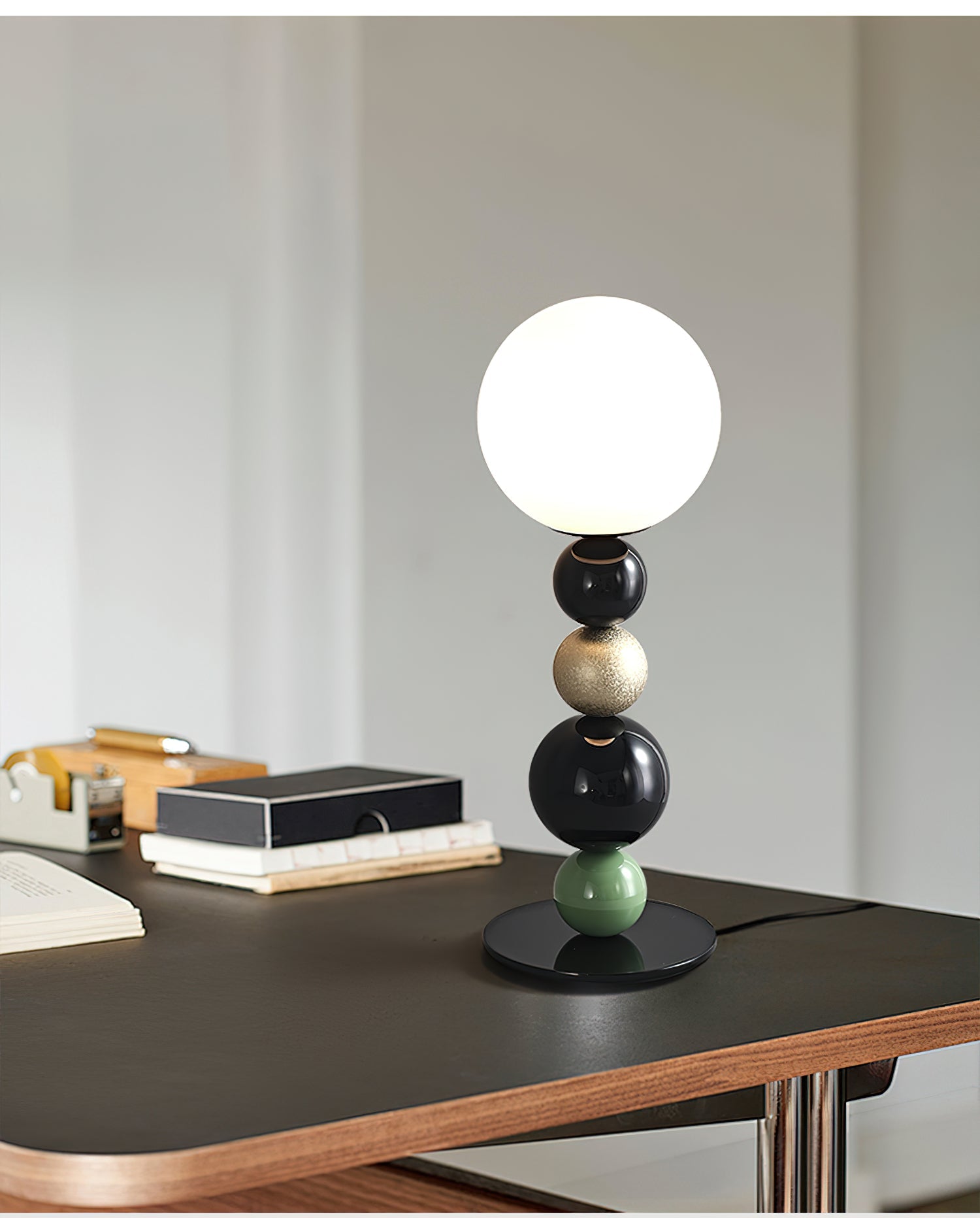 Round Balls Stacking Table Lamp - Blowlighting