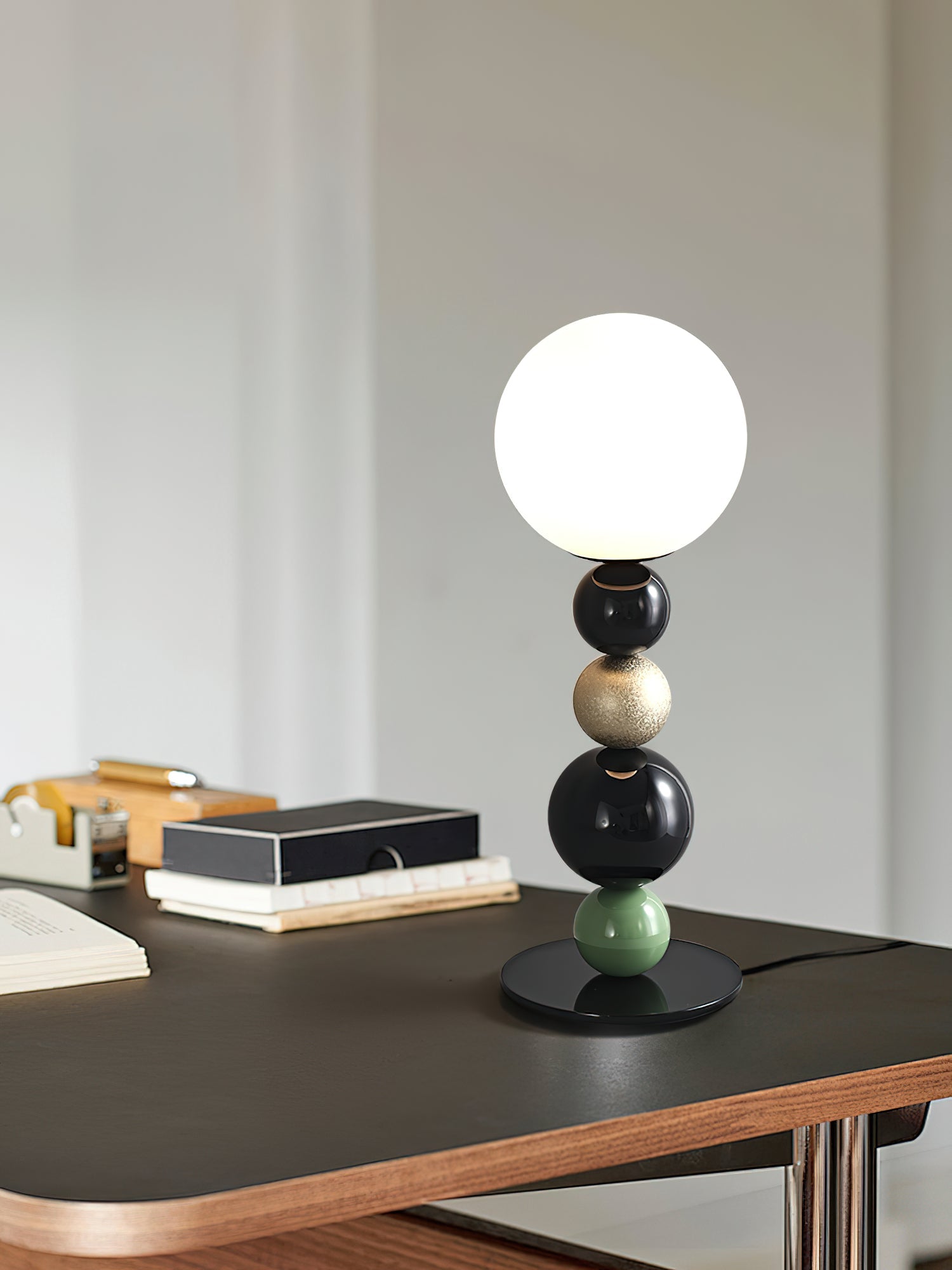 Round Balls Stacking Table Lamp - Blowlighting