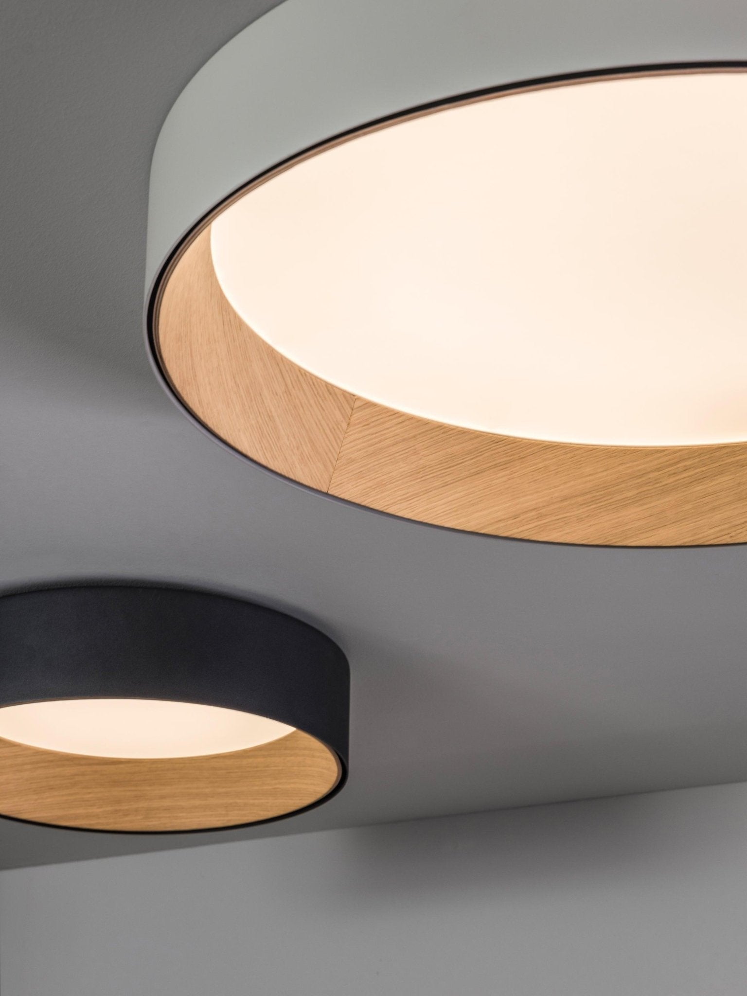 Round Ceiling Lamp - Blowlighting
