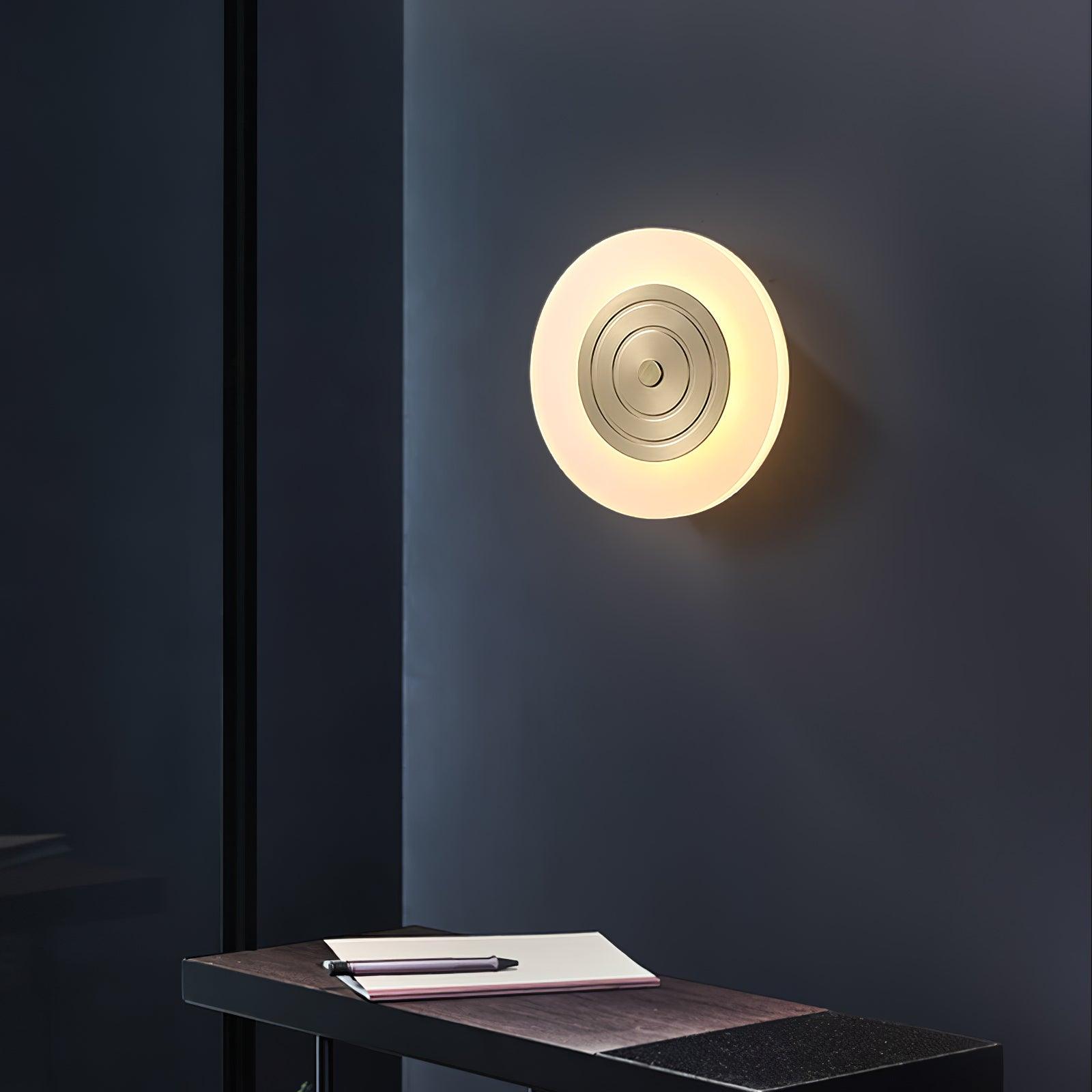 Round Moon Wall Lamp - Blowlighting