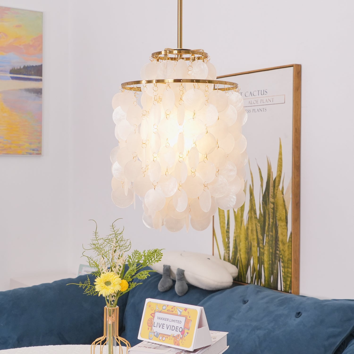 Round Shell Chandelier - Blowlighting