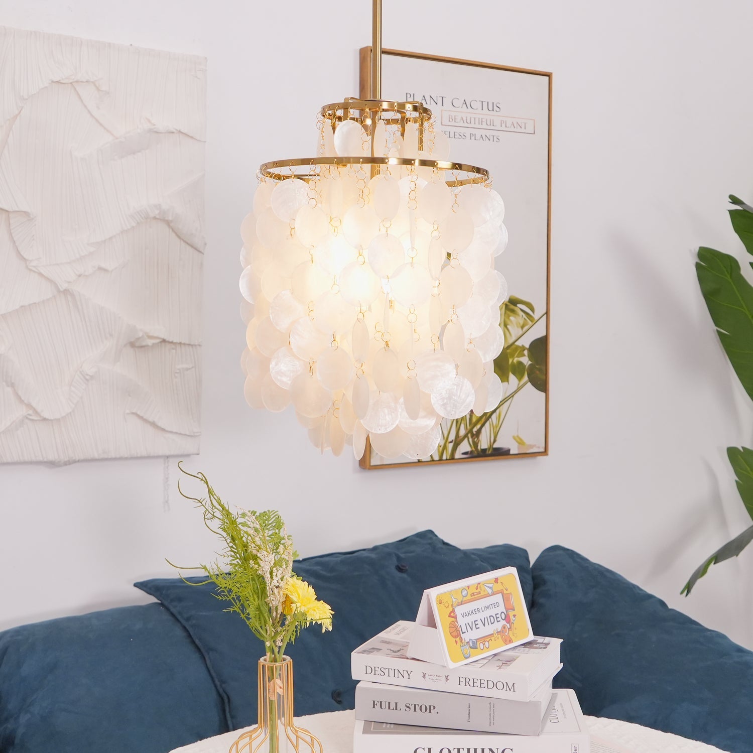 Round Shell Chandelier - Blowlighting