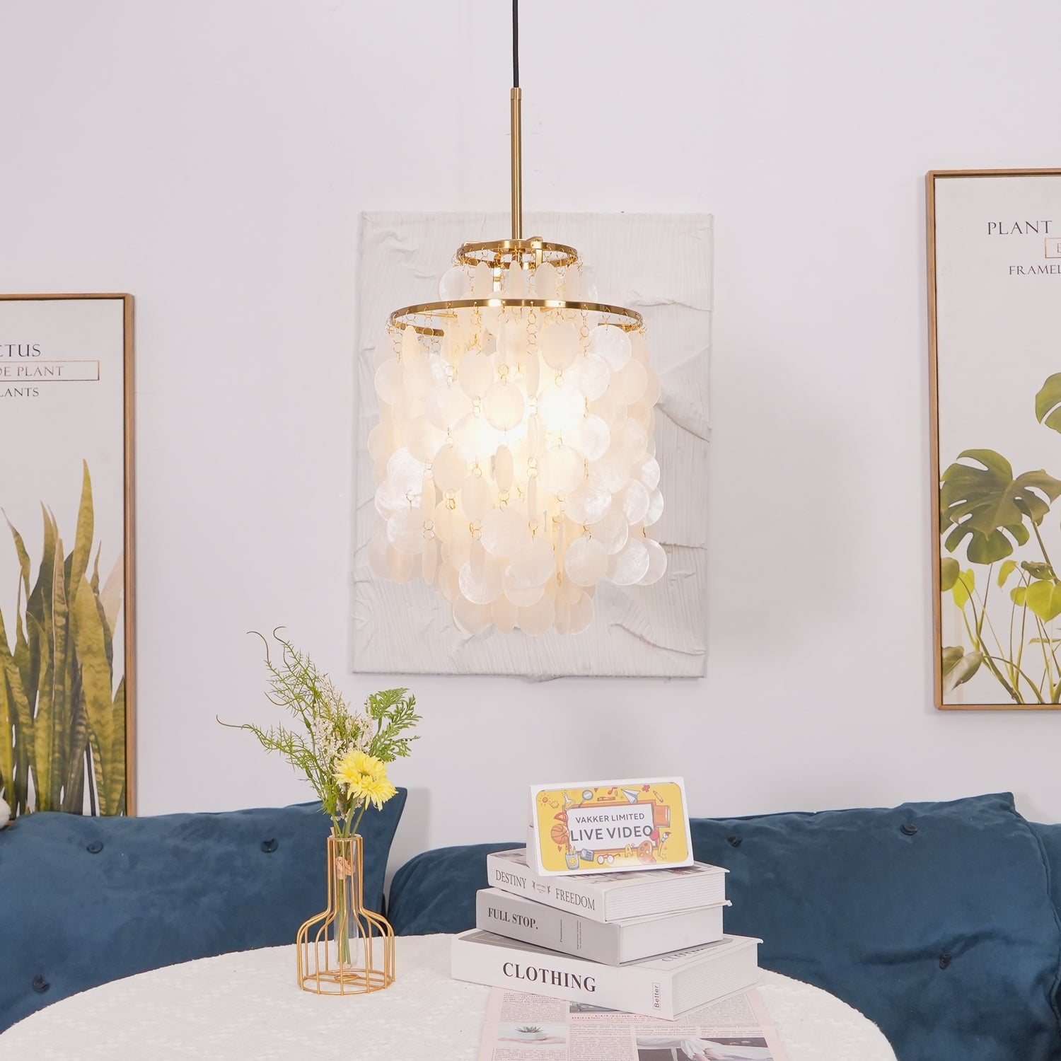 Round Shell Chandelier - Blowlighting