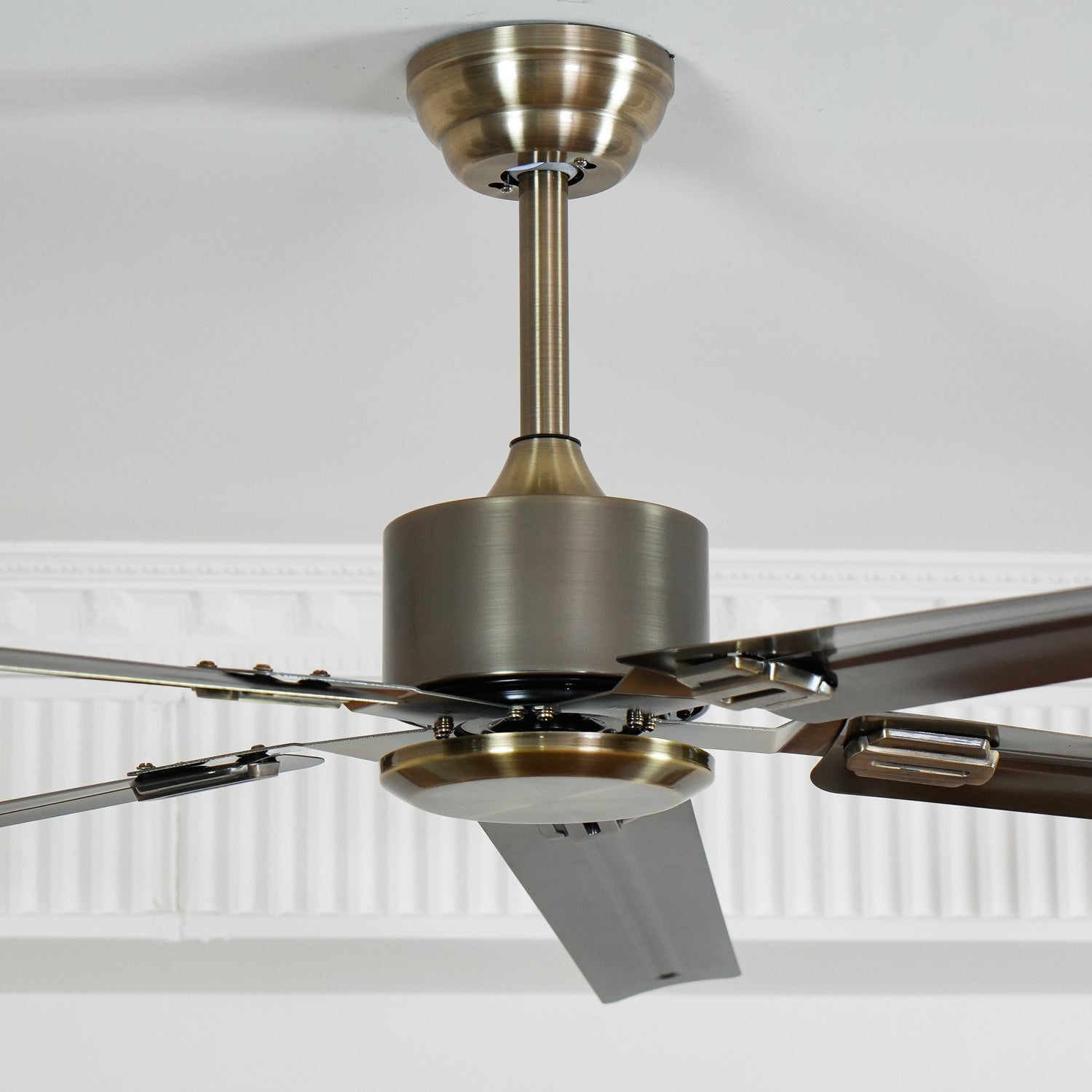 Rozzen Ceiling Fan 52″ - Blowlighting
