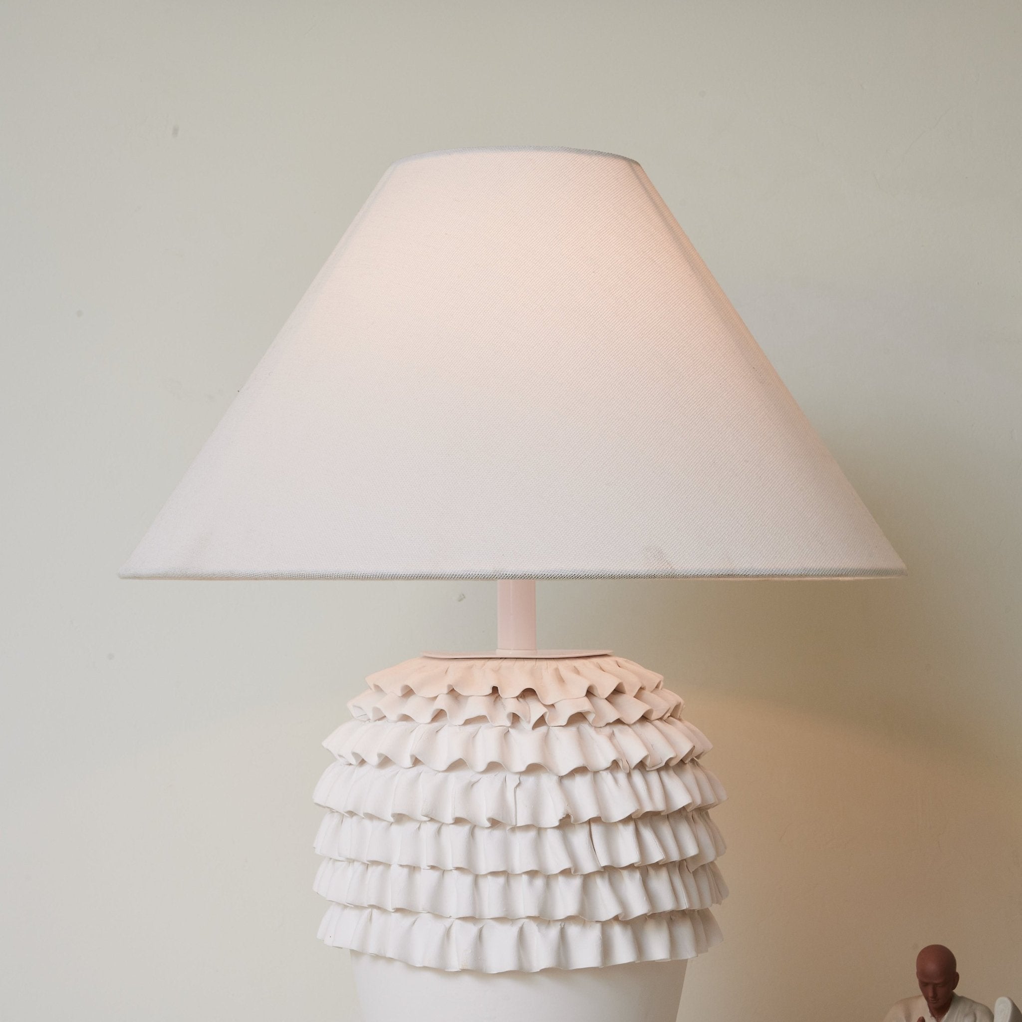 Ruffle Ceramic Table Lamp - Blowlighting