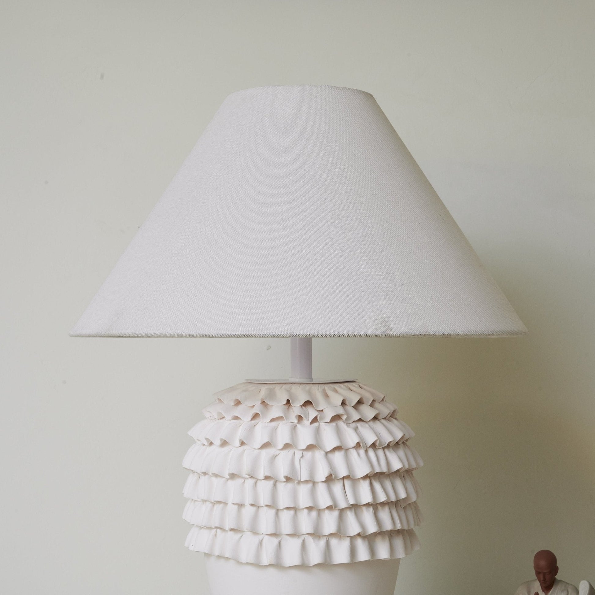 Ruffle Ceramic Table Lamp - Blowlighting