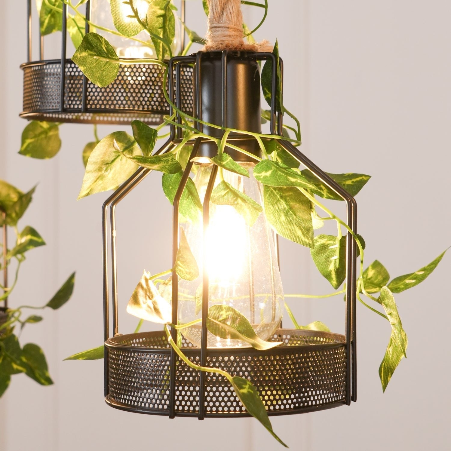 Rustic Wooden Chandelier - Blowlighting