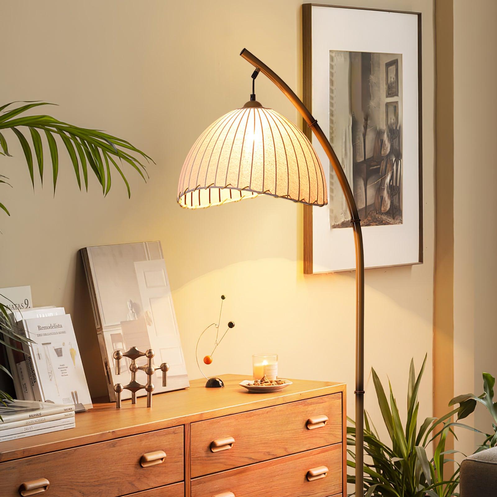 Sanna Floor Lamp - Blowlighting