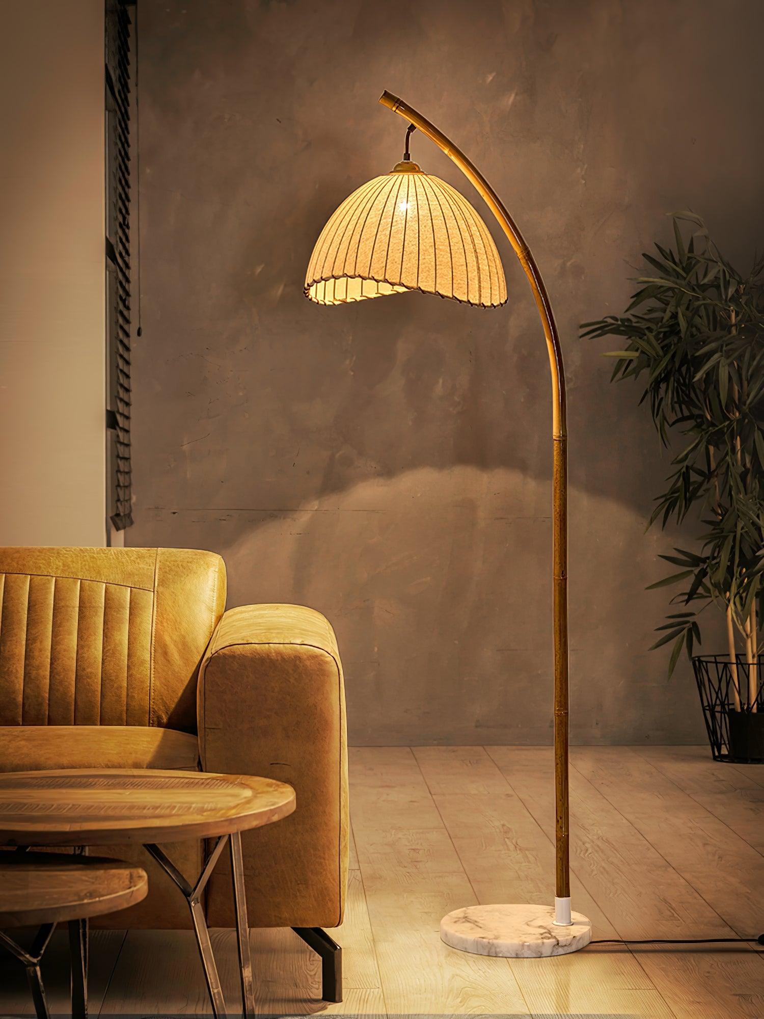 Sanna Floor Lamp - Blowlighting