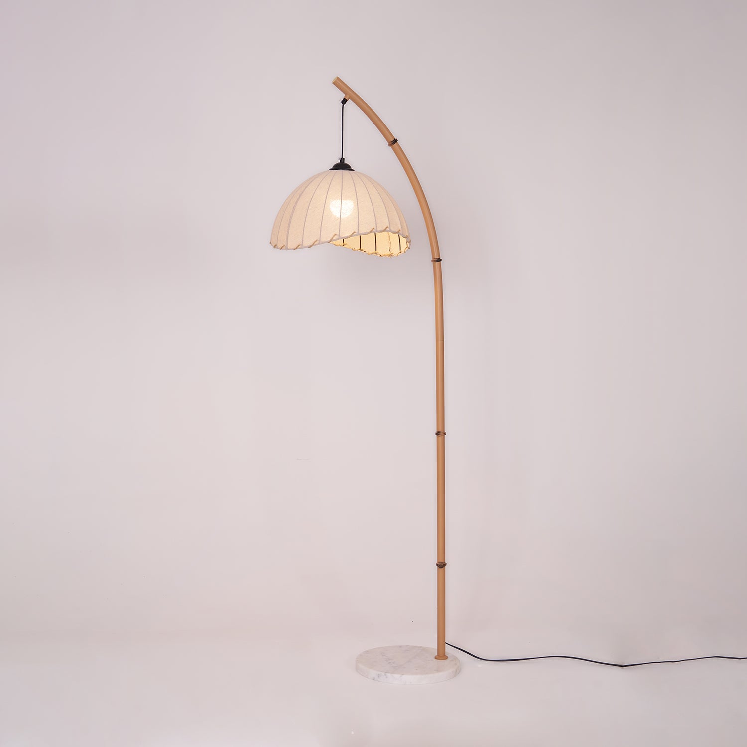 Sanna Floor Lamp - Blowlighting